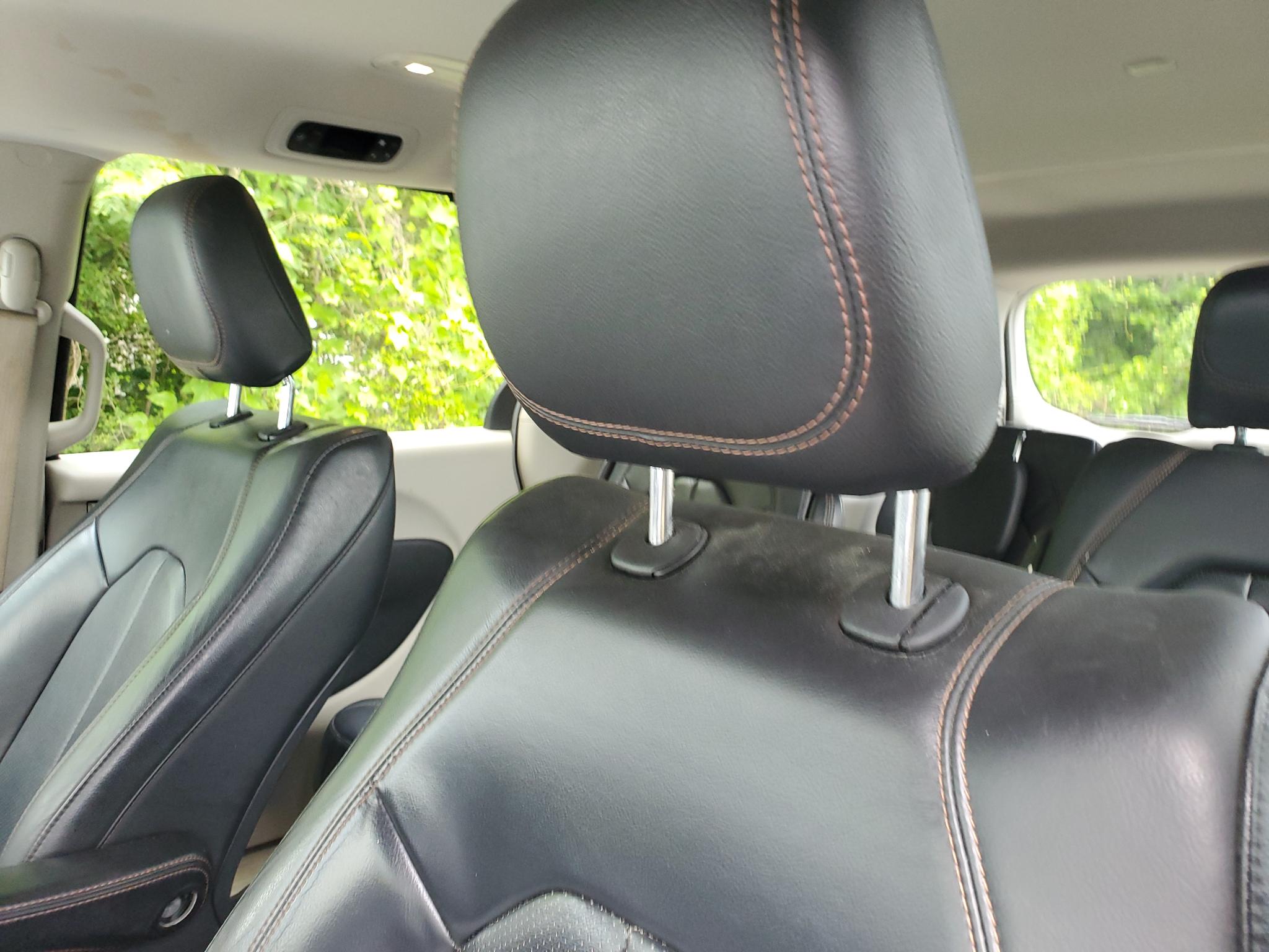 Chrysler Pacifica Touring L FWD 2019