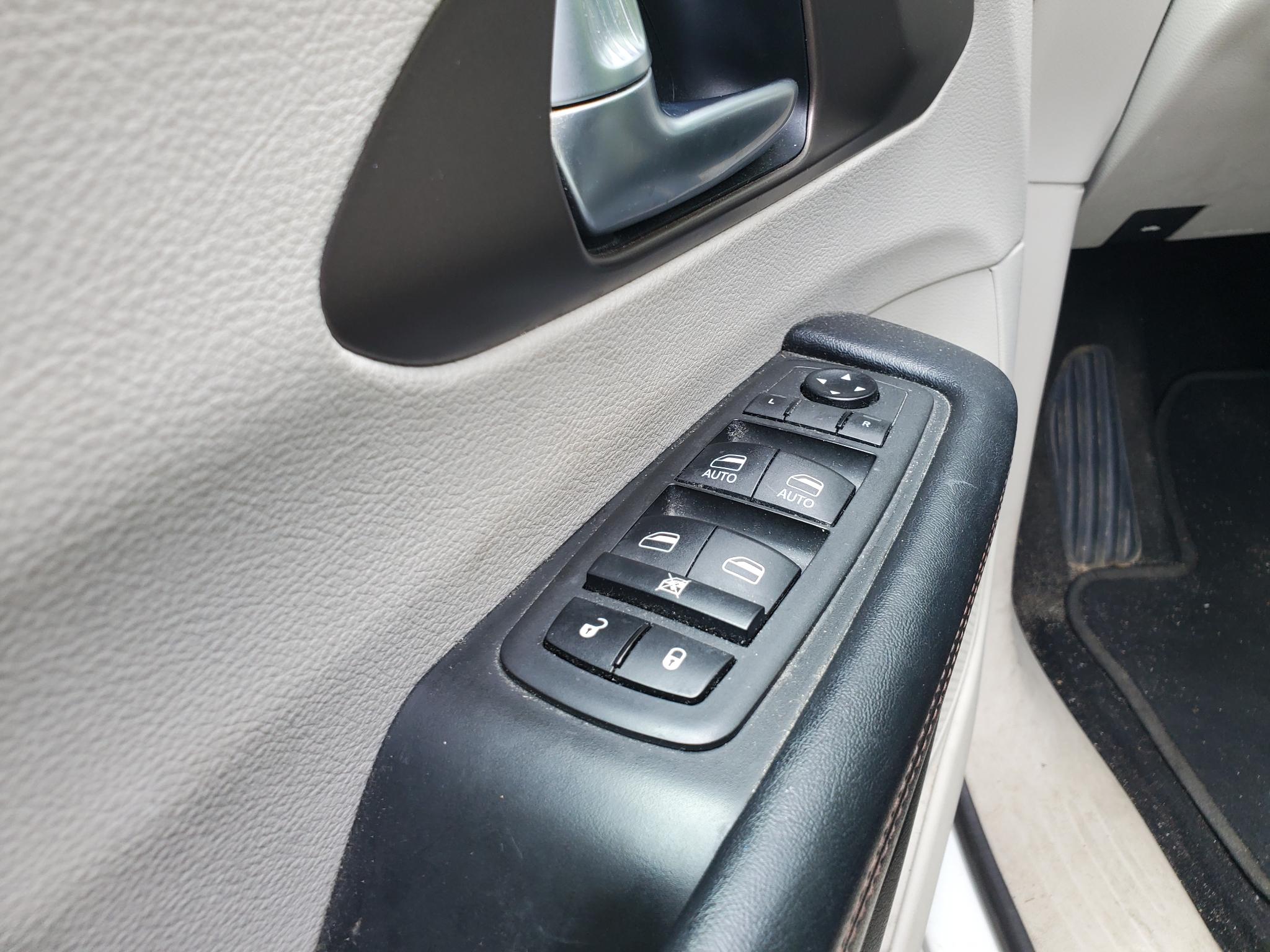 Chrysler Pacifica Touring L FWD 2019