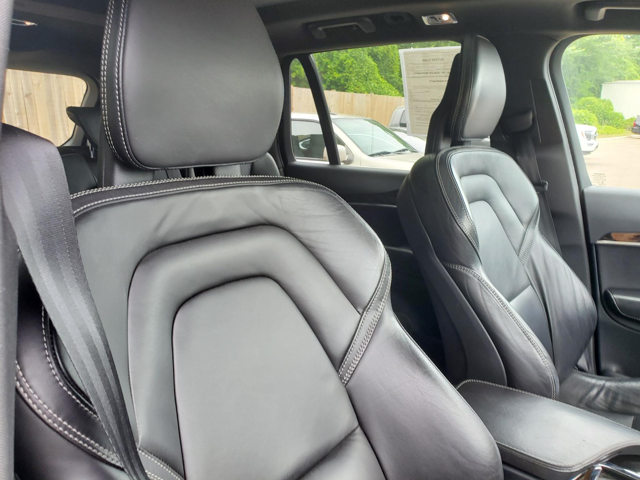 Volvo XC90 T6 AWD 7-Passenger Momentum 2017