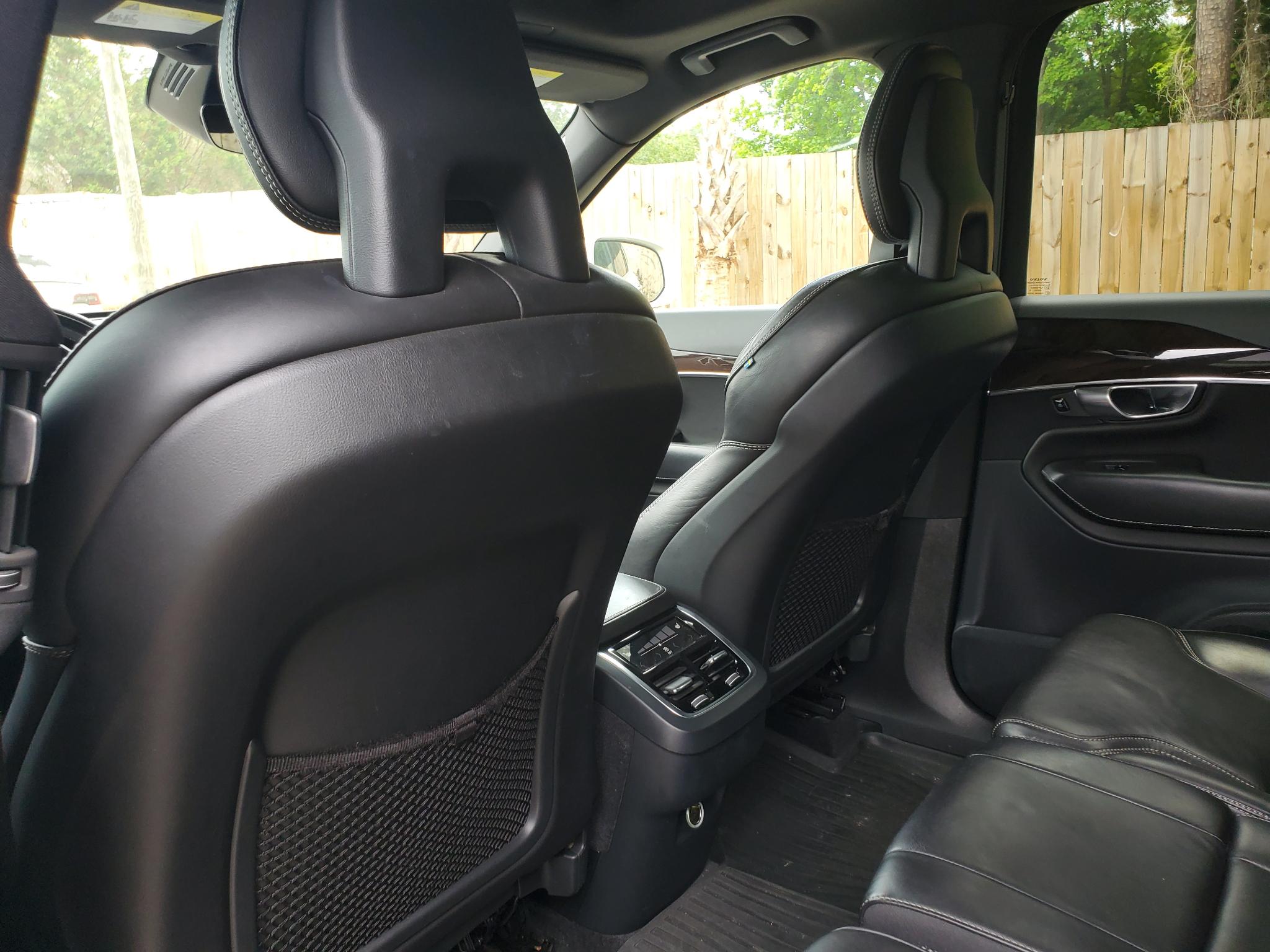 Volvo XC90 T6 AWD 7-Passenger Momentum 2017