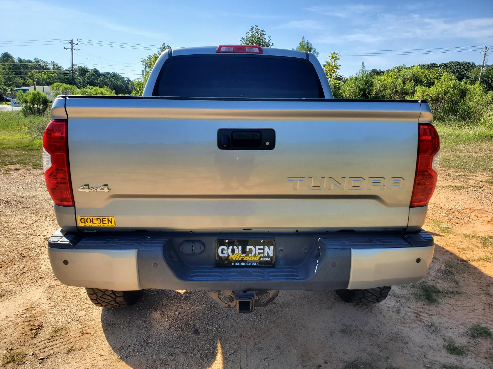 Toyota Tundra 4WD Truck  2015