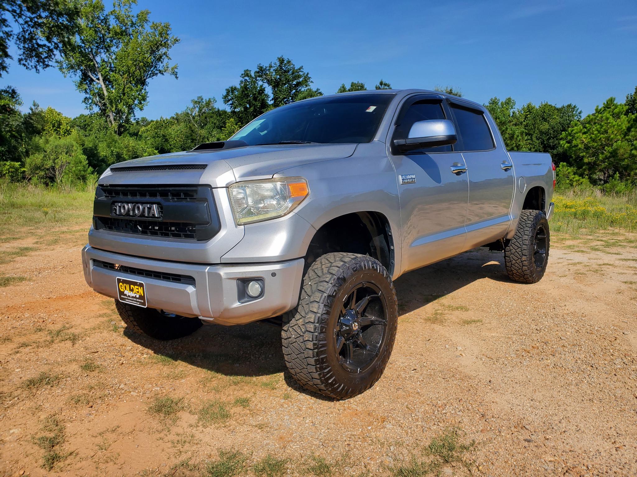 Toyota Tundra 4WD Truck  2015
