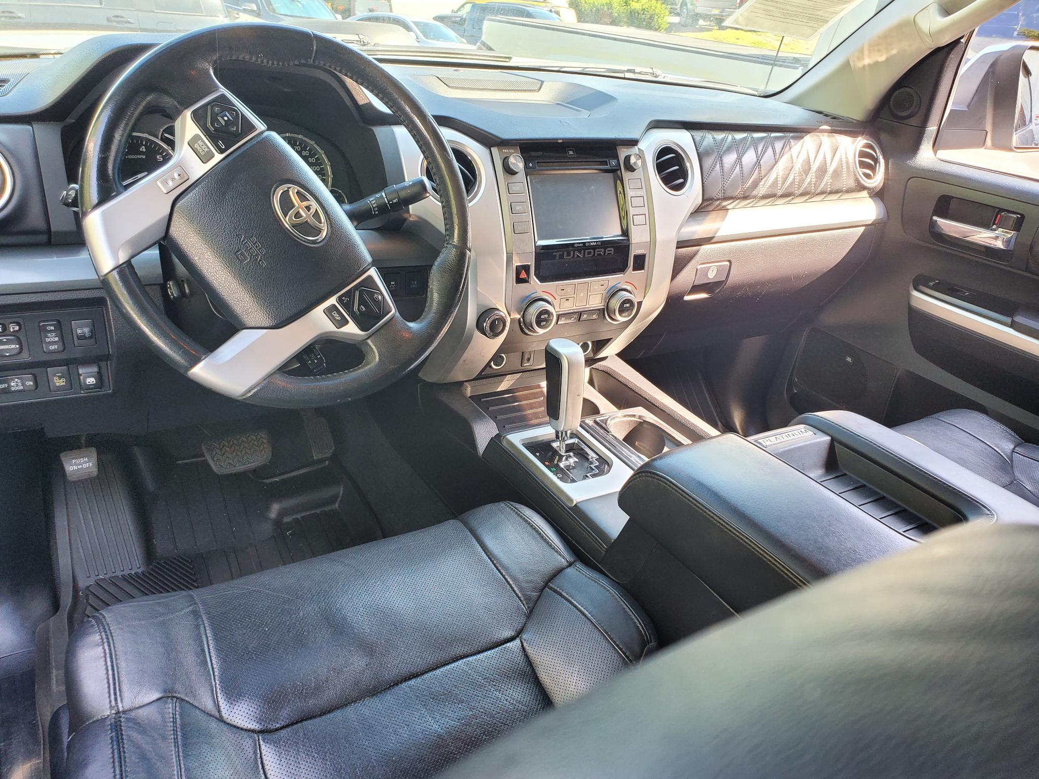 Toyota Tundra 4WD Truck  2015