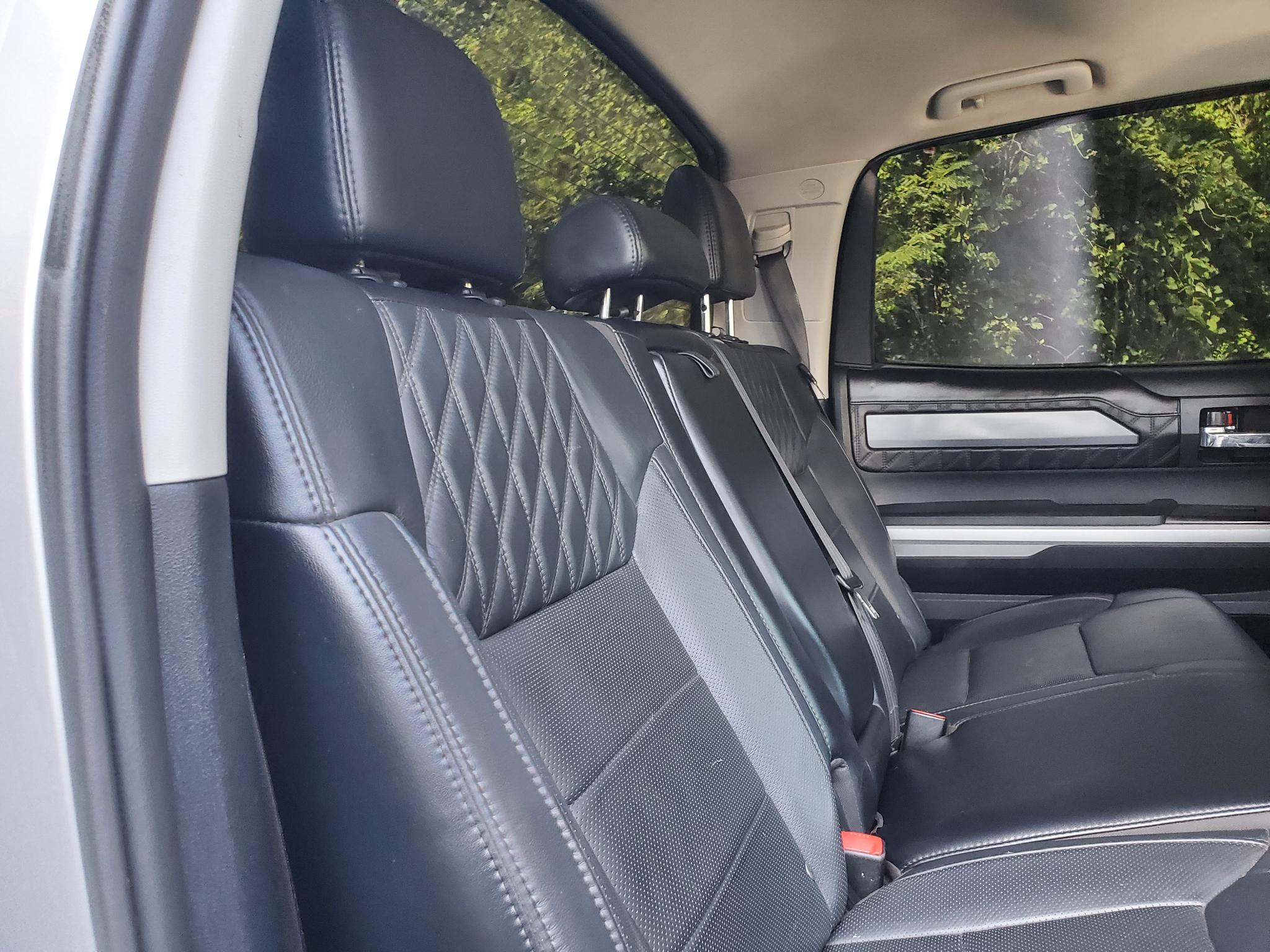 Toyota Tundra 4WD Truck  2015