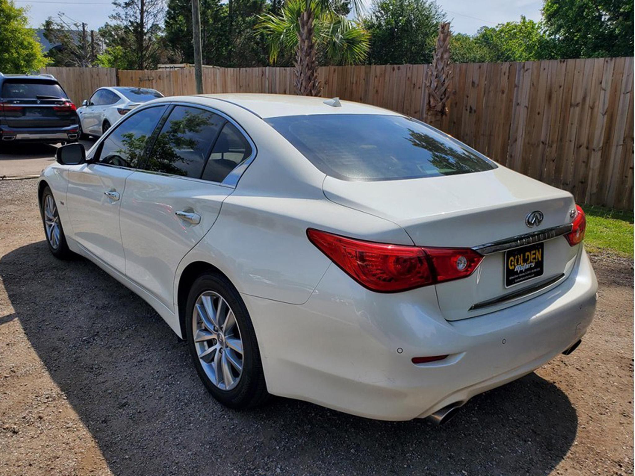 Infiniti Q50 4dr Sdn 3.0t Premium RWD 2016