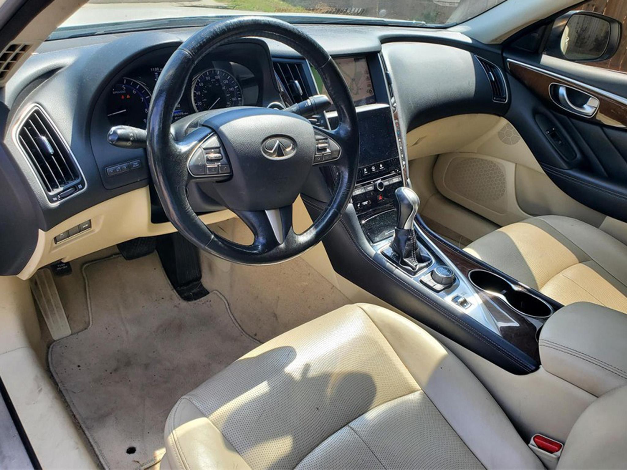 Infiniti Q50 4dr Sdn 3.0t Premium RWD 2016