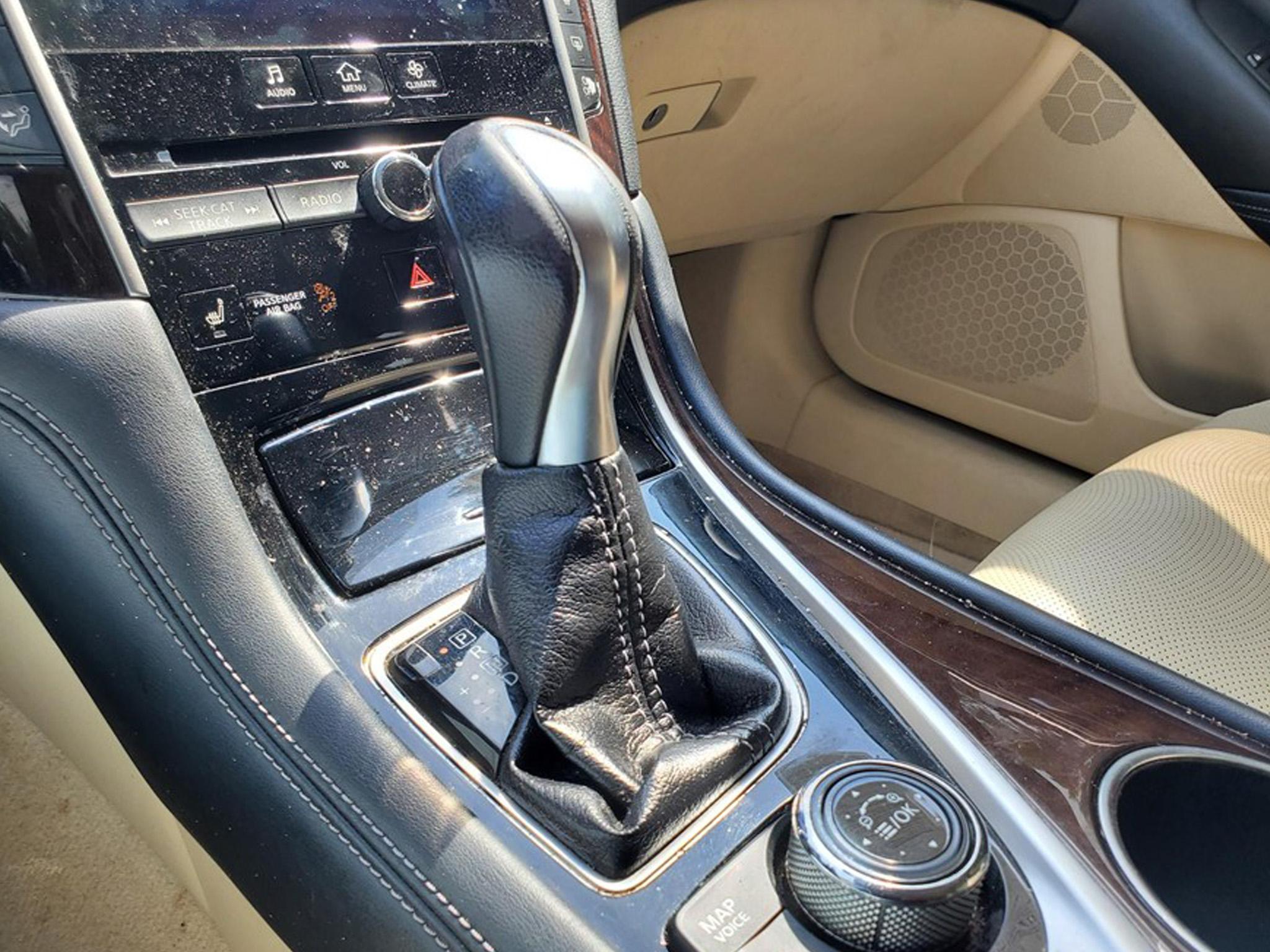 Infiniti Q50 4dr Sdn 3.0t Premium RWD 2016
