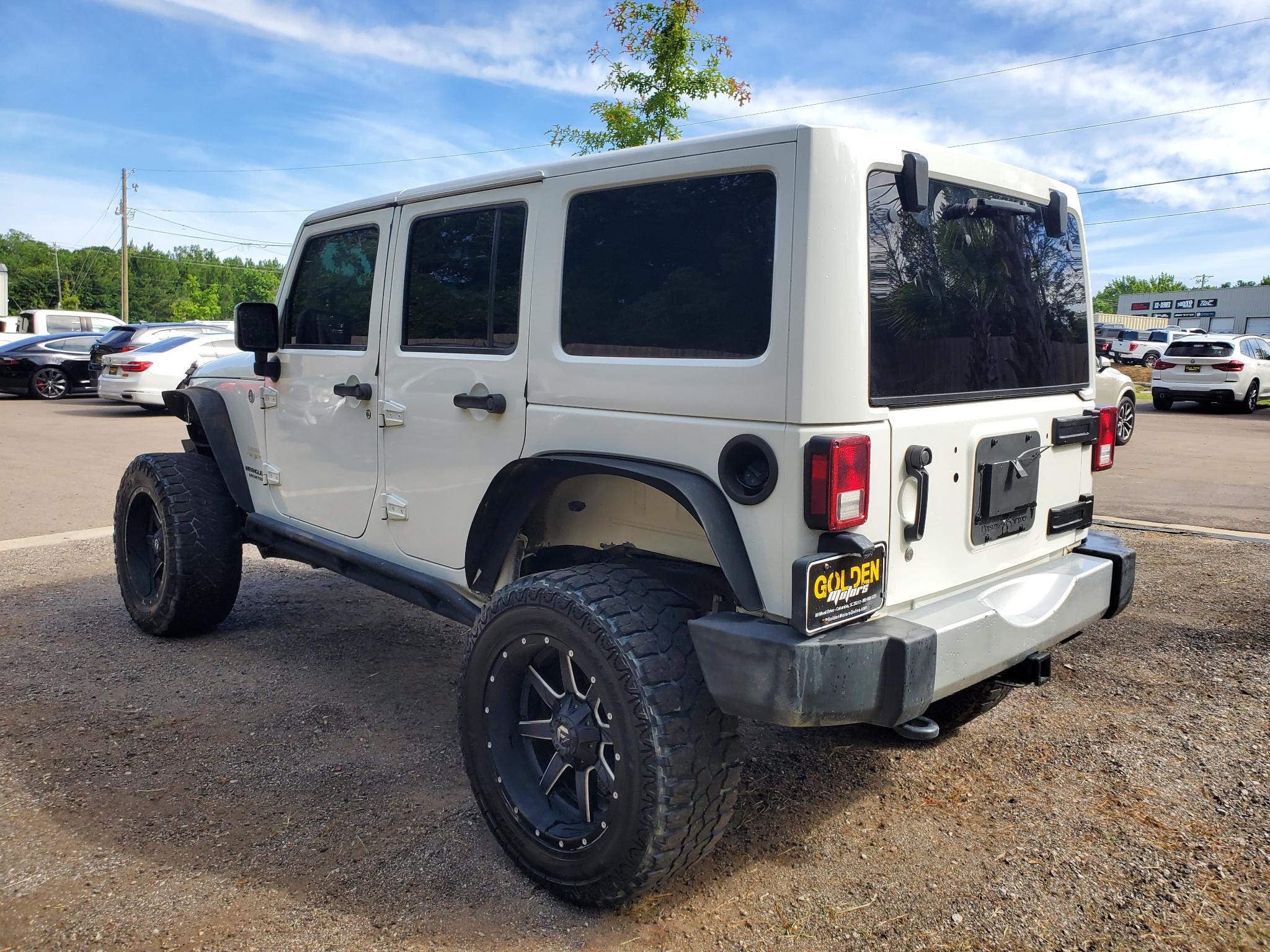 Jeep Wrangler Unlimited 4WD 4dr Sahara 2014