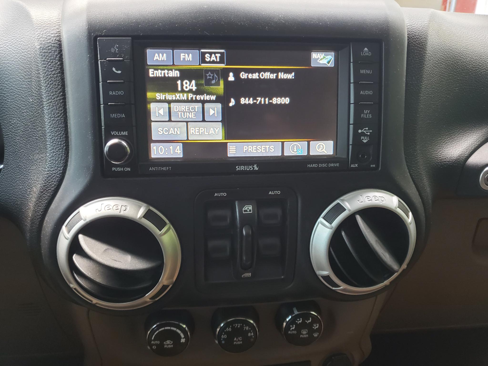 Jeep Wrangler Unlimited 4WD 4dr Sahara 2014