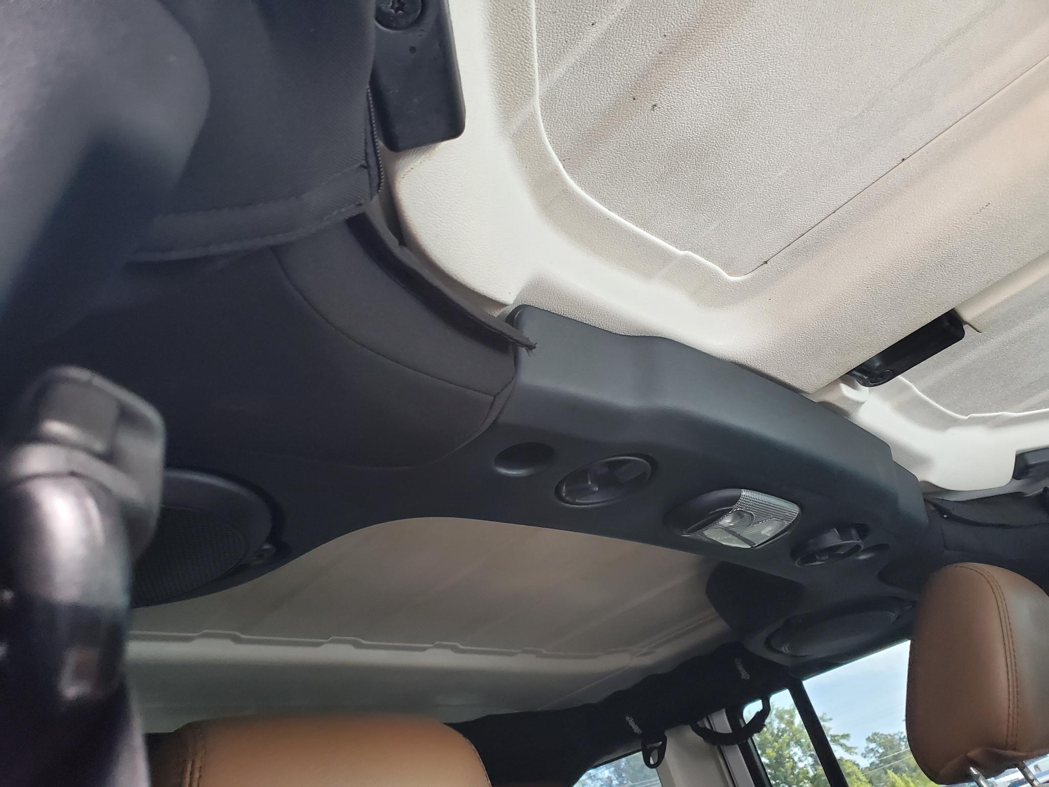 Jeep Wrangler Unlimited 4WD 4dr Sahara 2014