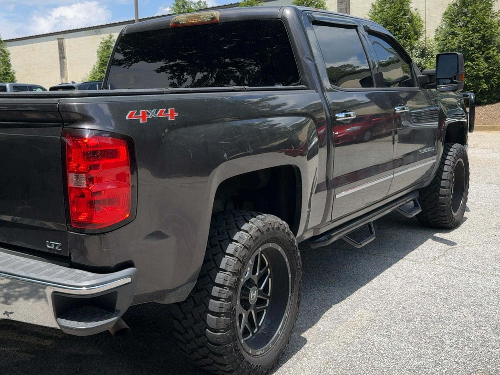 Chevrolet Silverado 1500 4WD Crew Cab 143.5" LTZ w/1LZ 2014
