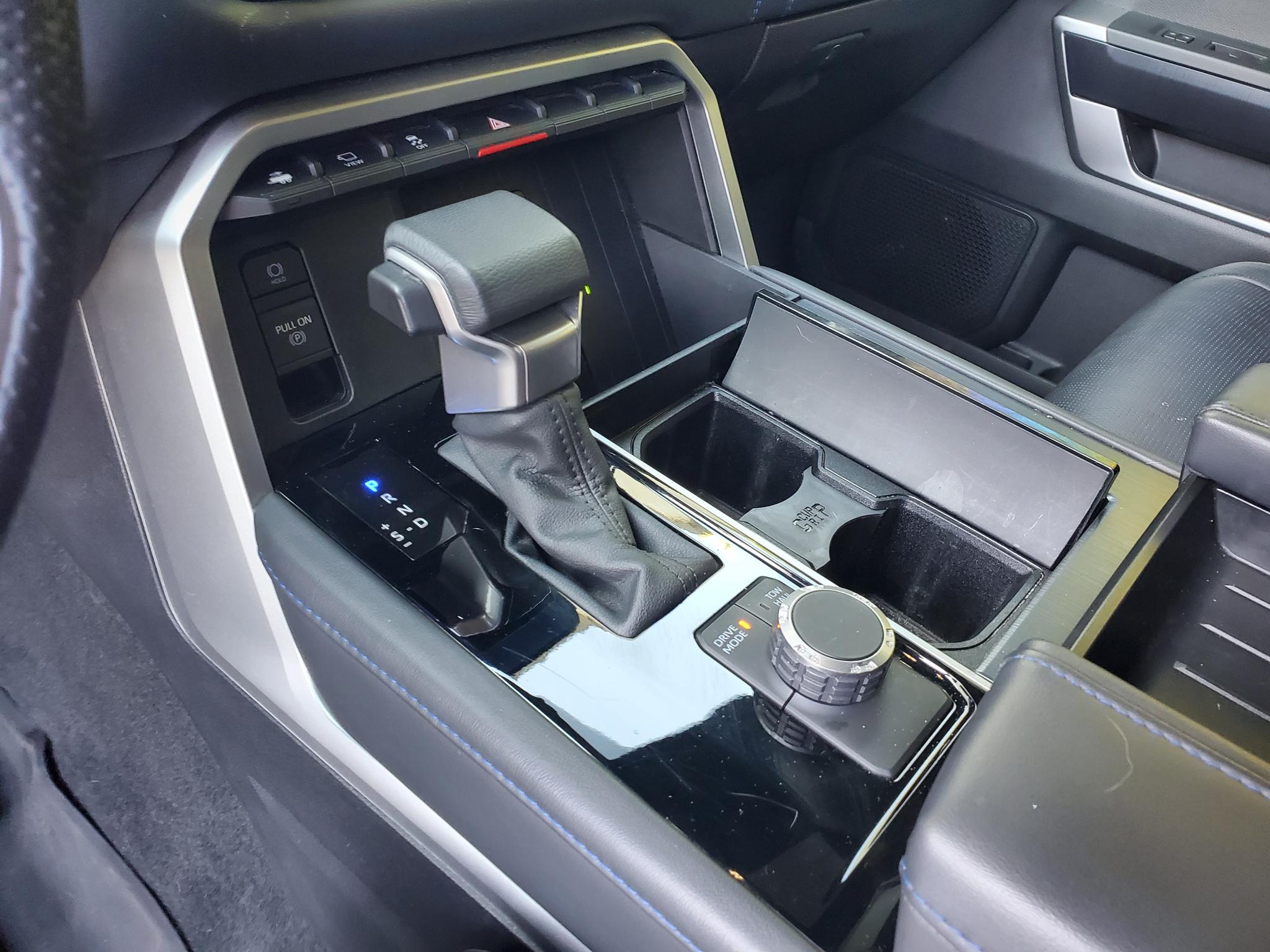 Toyota Sequoia  2024