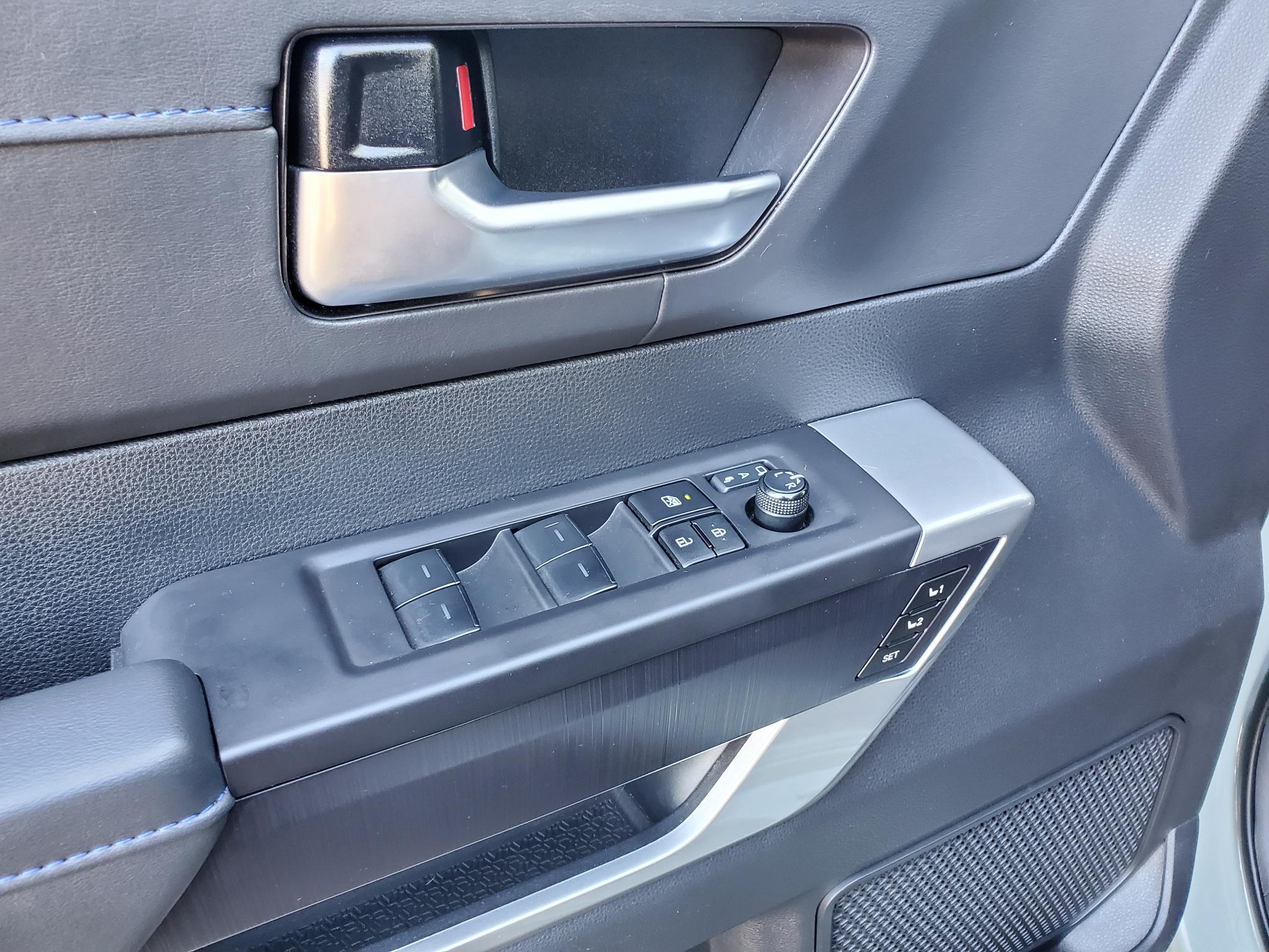 Toyota Sequoia  2024