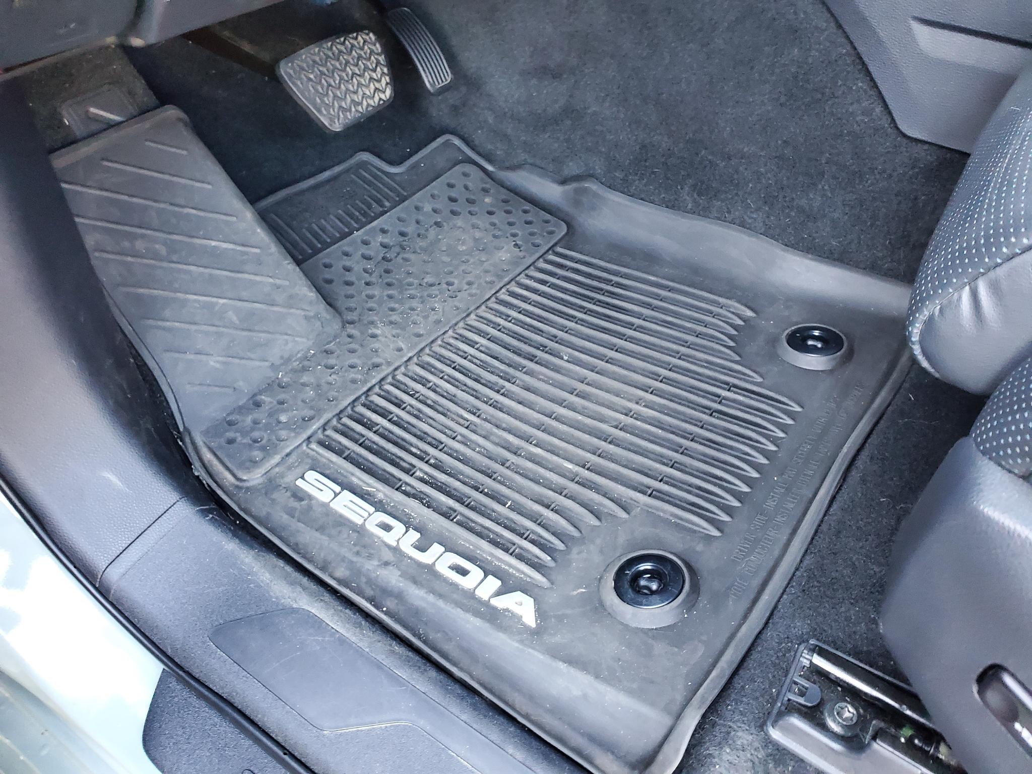 Toyota Sequoia  2024