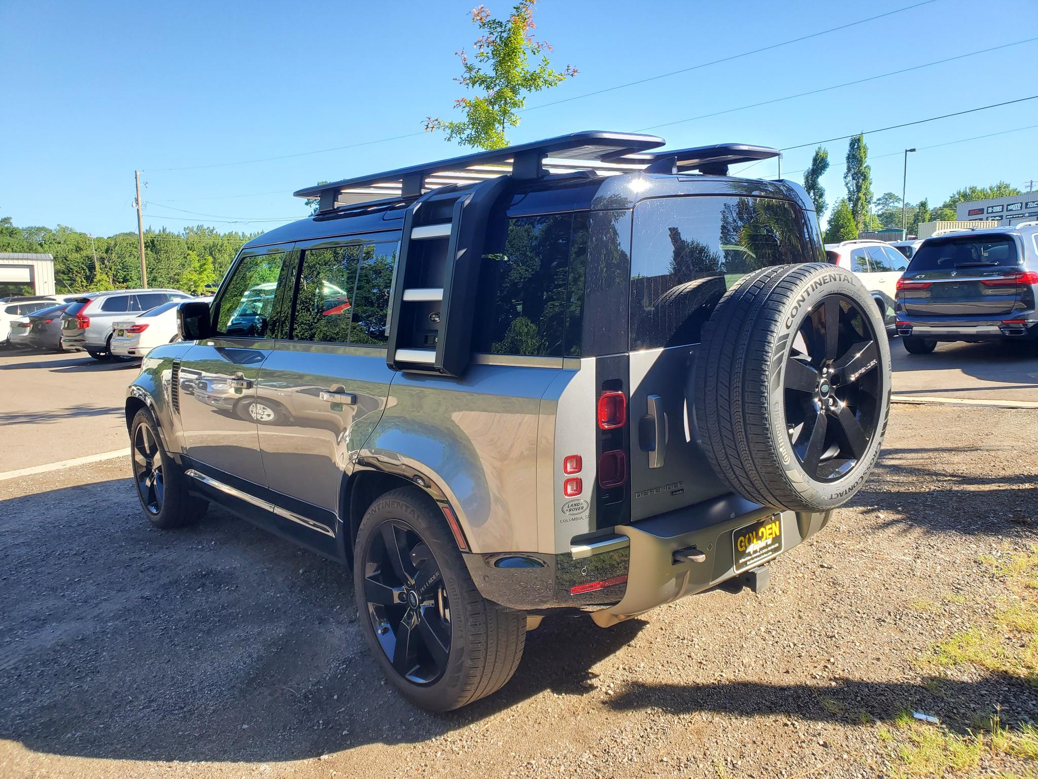 Land Rover Defender 110 X-Dynamic SE AWD 2023