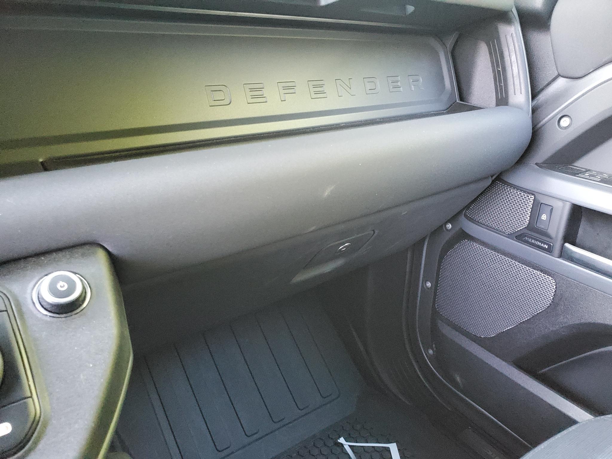 Land Rover Defender 110 X-Dynamic SE AWD 2023