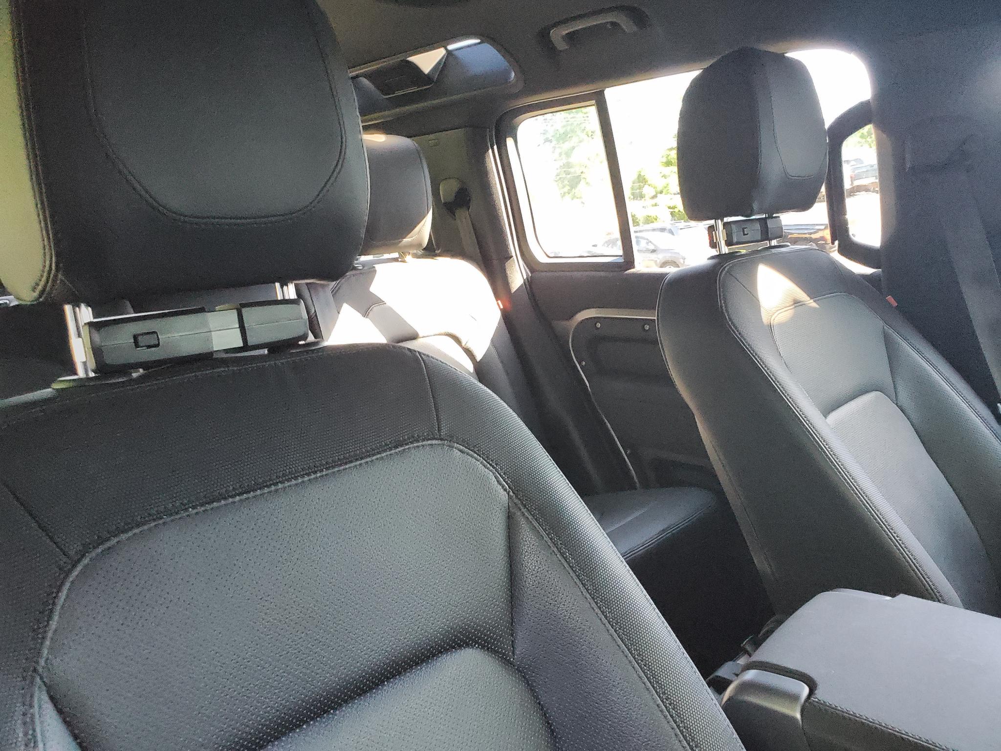 Land Rover Defender 110 X-Dynamic SE AWD 2023