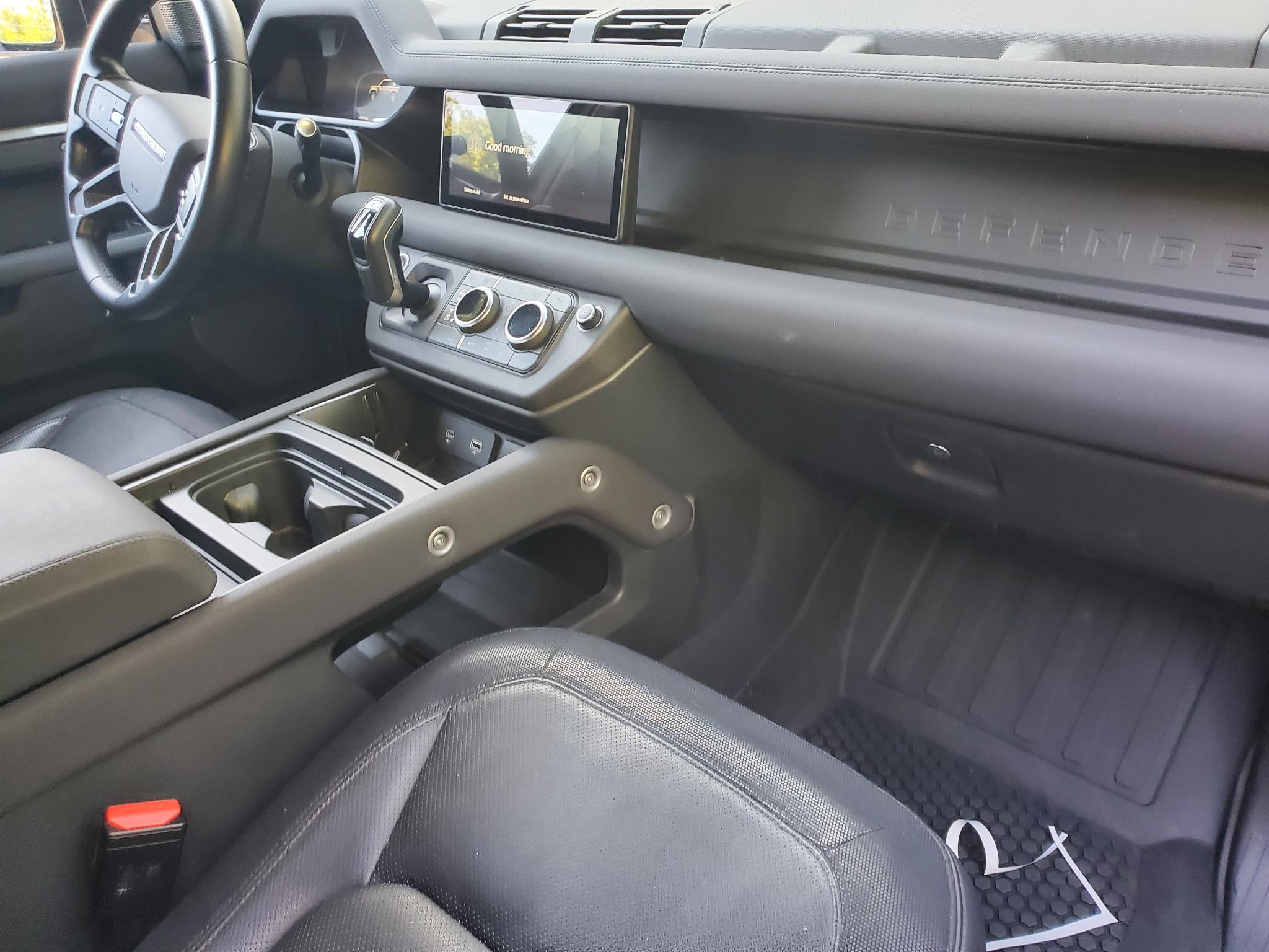 Land Rover Defender 110 X-Dynamic SE AWD 2023