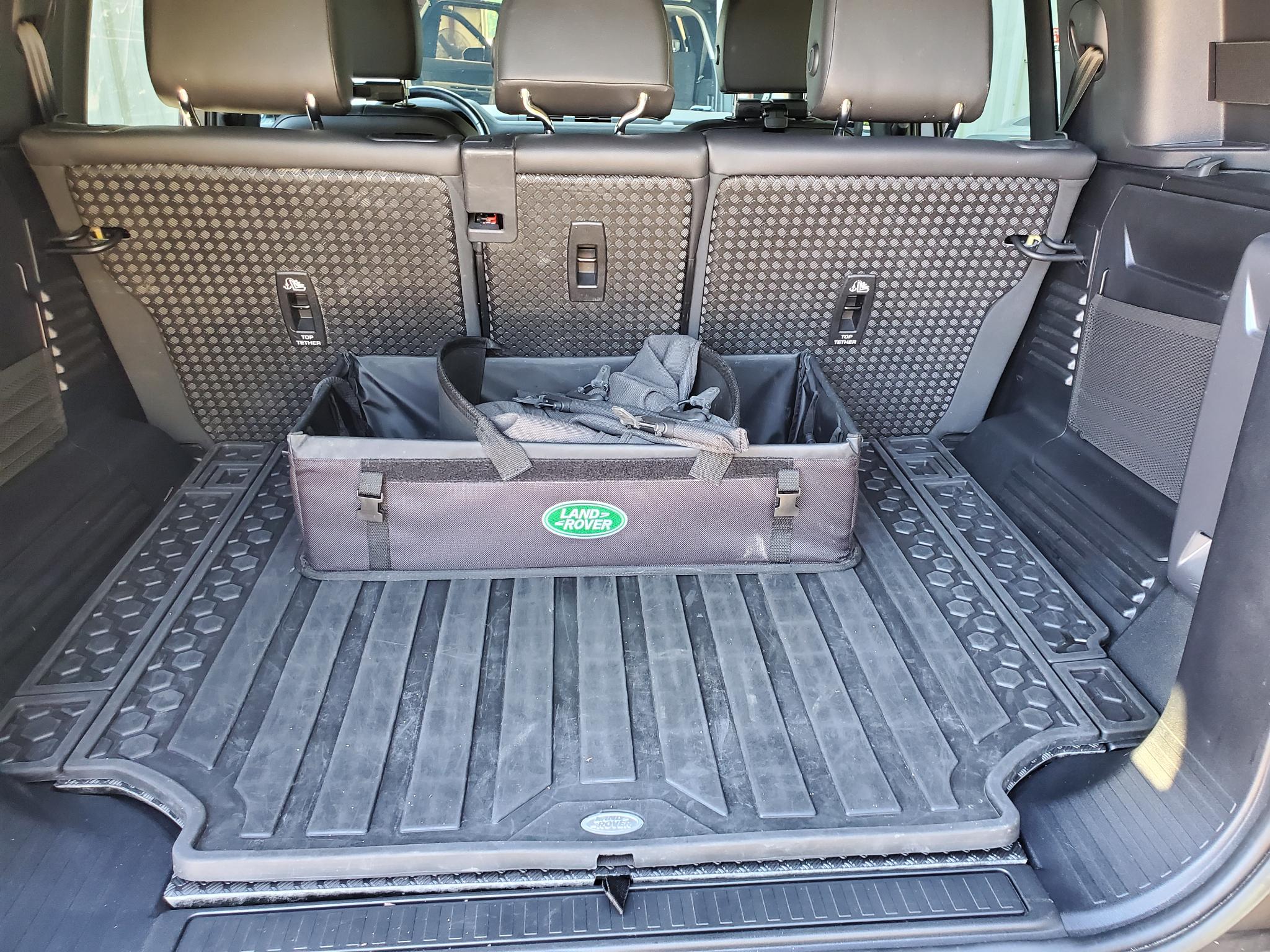 Land Rover Defender 110 X-Dynamic SE AWD 2023