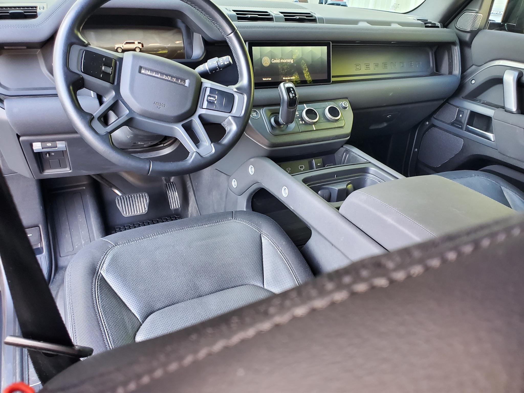 Land Rover Defender 110 X-Dynamic SE AWD 2023