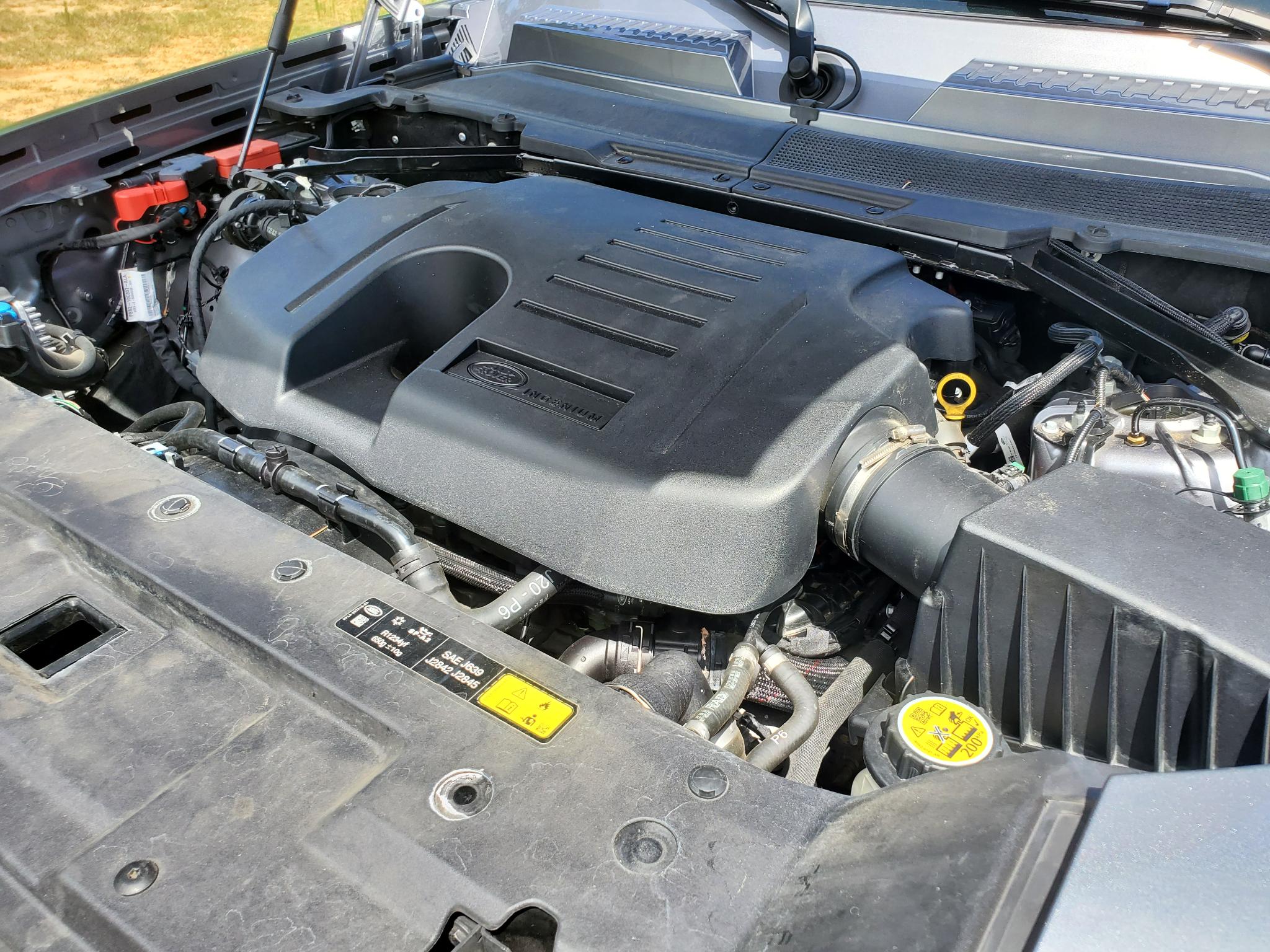 Land Rover Defender 110 X-Dynamic SE AWD 2023