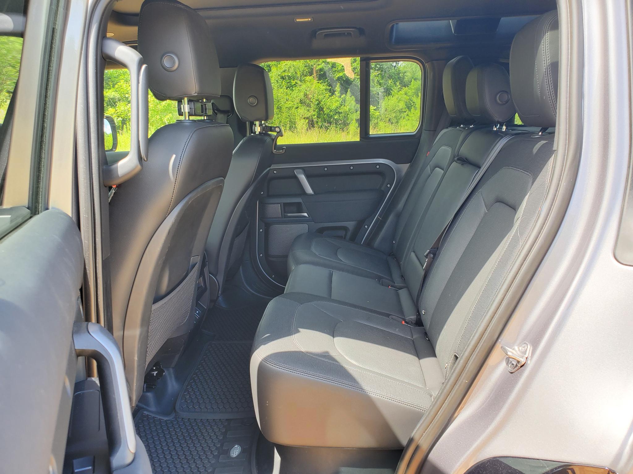 Land Rover Defender 110 X-Dynamic SE AWD 2023