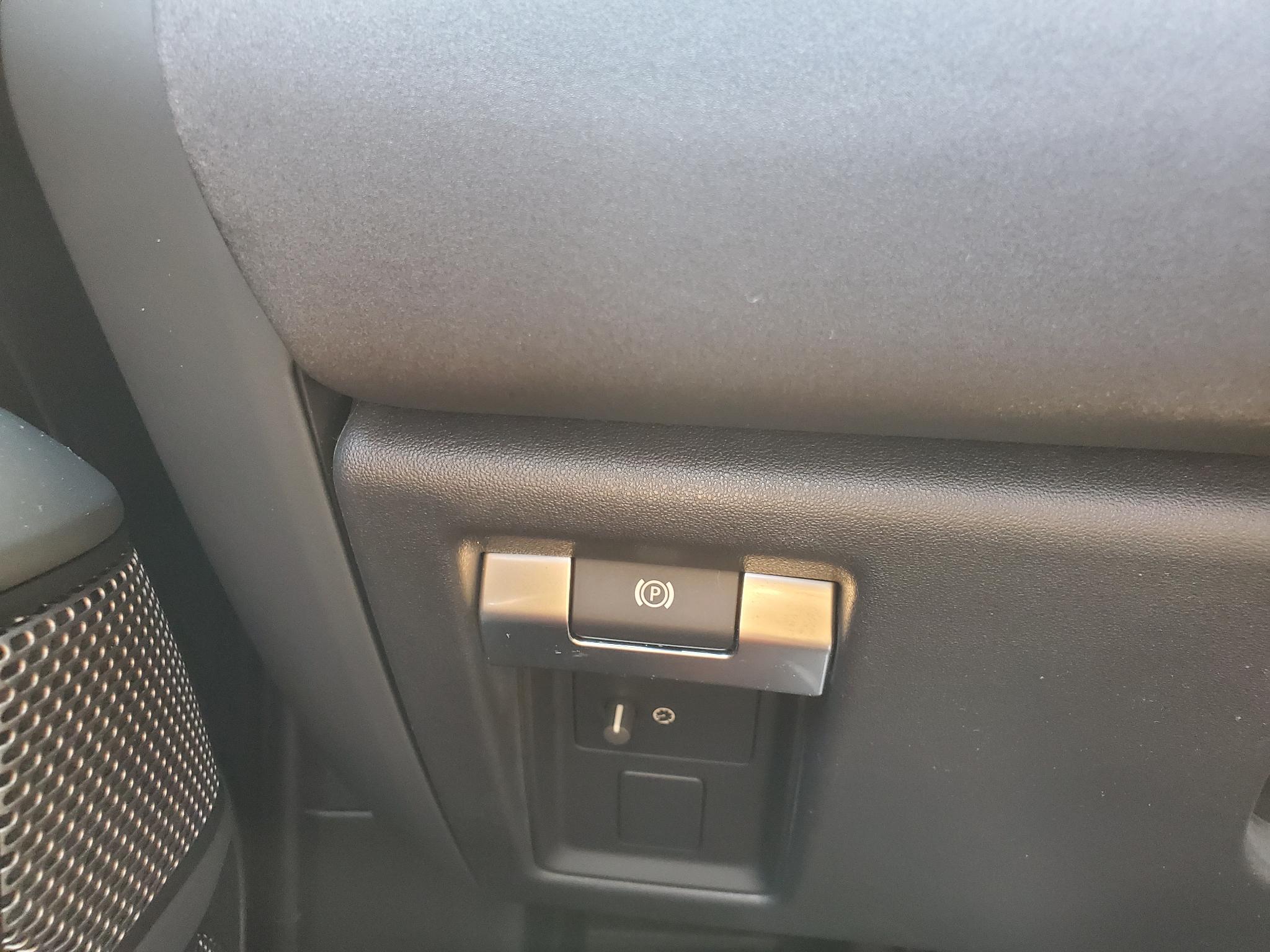 Land Rover Defender 110 X-Dynamic SE AWD 2023
