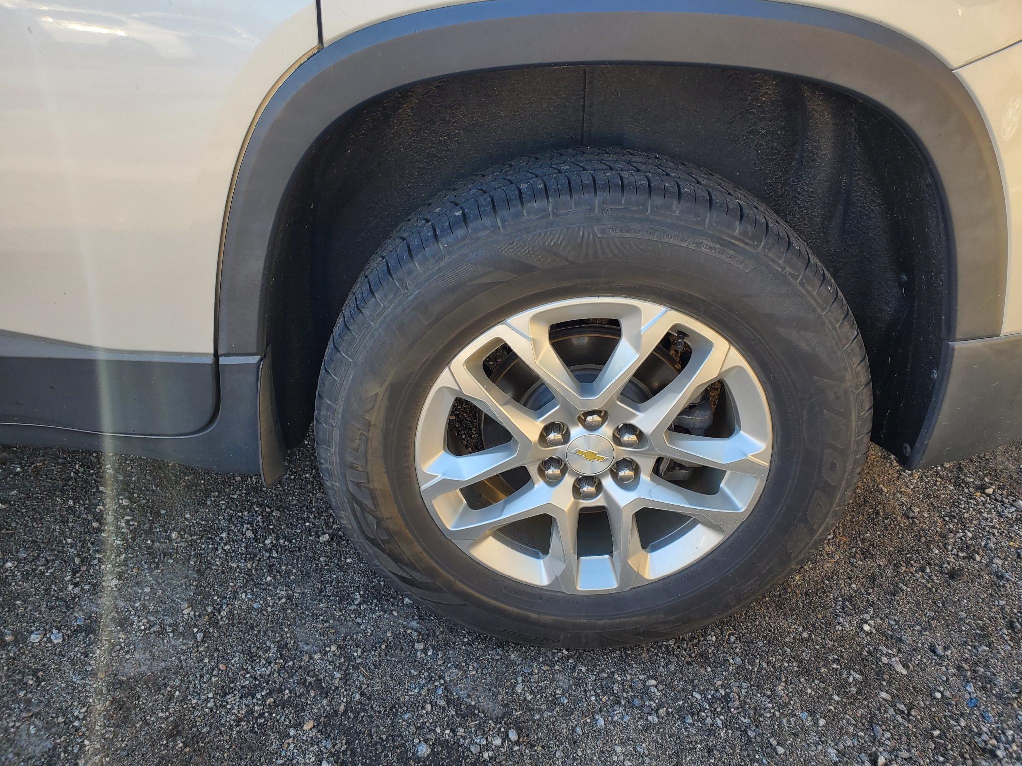 Chevrolet Traverse FWD 4dr LT Cloth w/1LT 2018