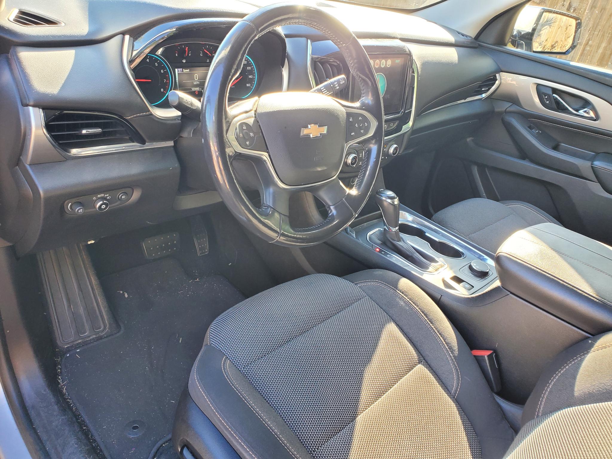 Chevrolet Traverse FWD 4dr LT Cloth w/1LT 2018