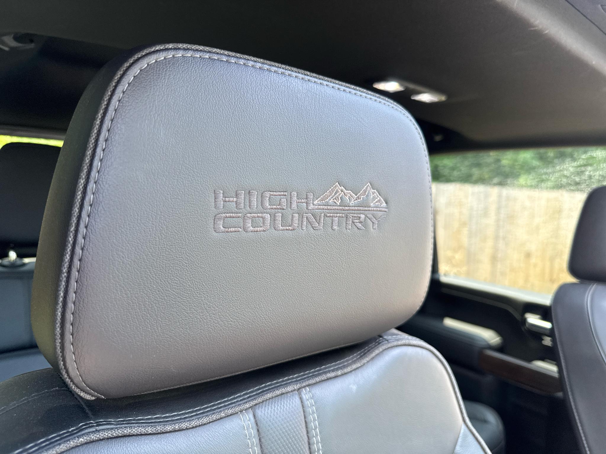 Chevrolet Silverado 2500HD 4WD Crew Cab 159" High Country 2022