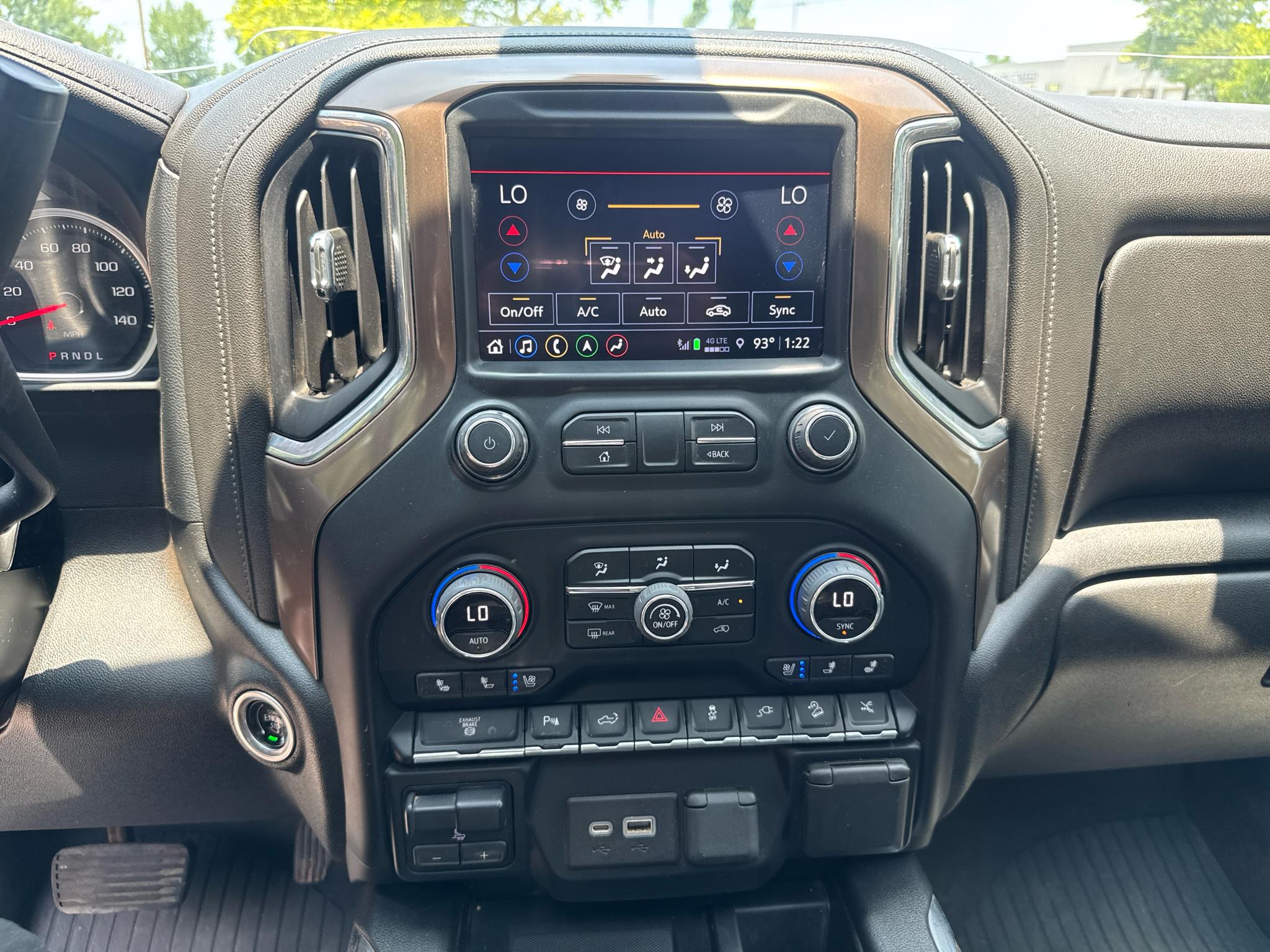 Chevrolet Silverado 2500HD 4WD Crew Cab 159" High Country 2022