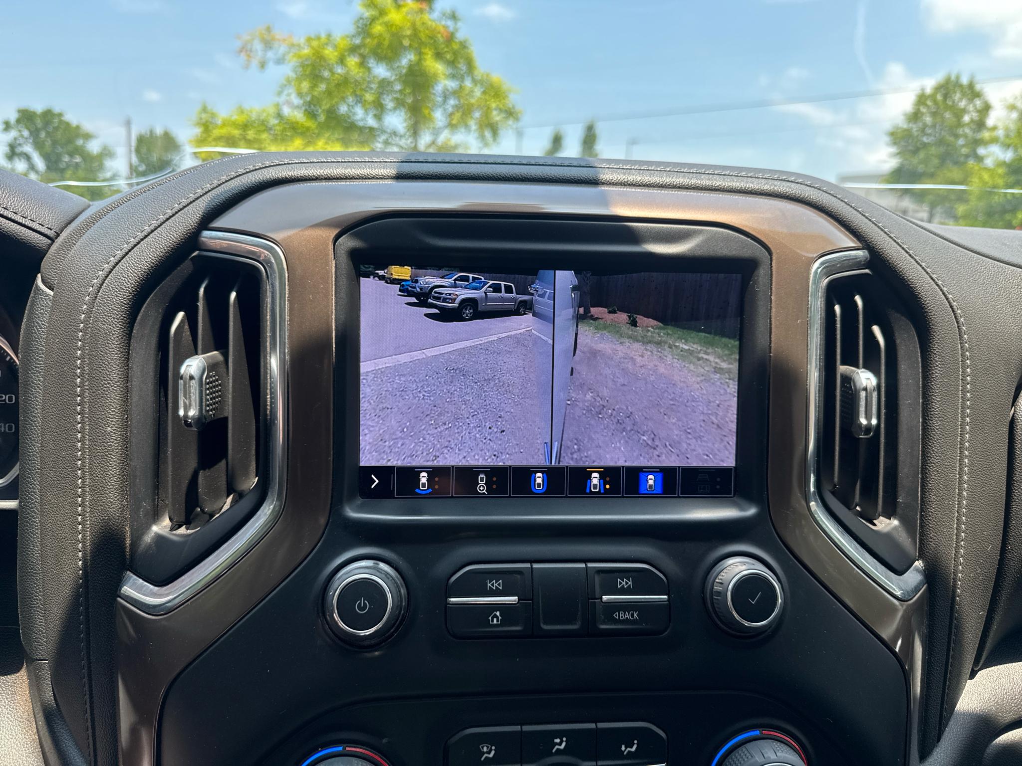 Chevrolet Silverado 2500HD 4WD Crew Cab 159" High Country 2022