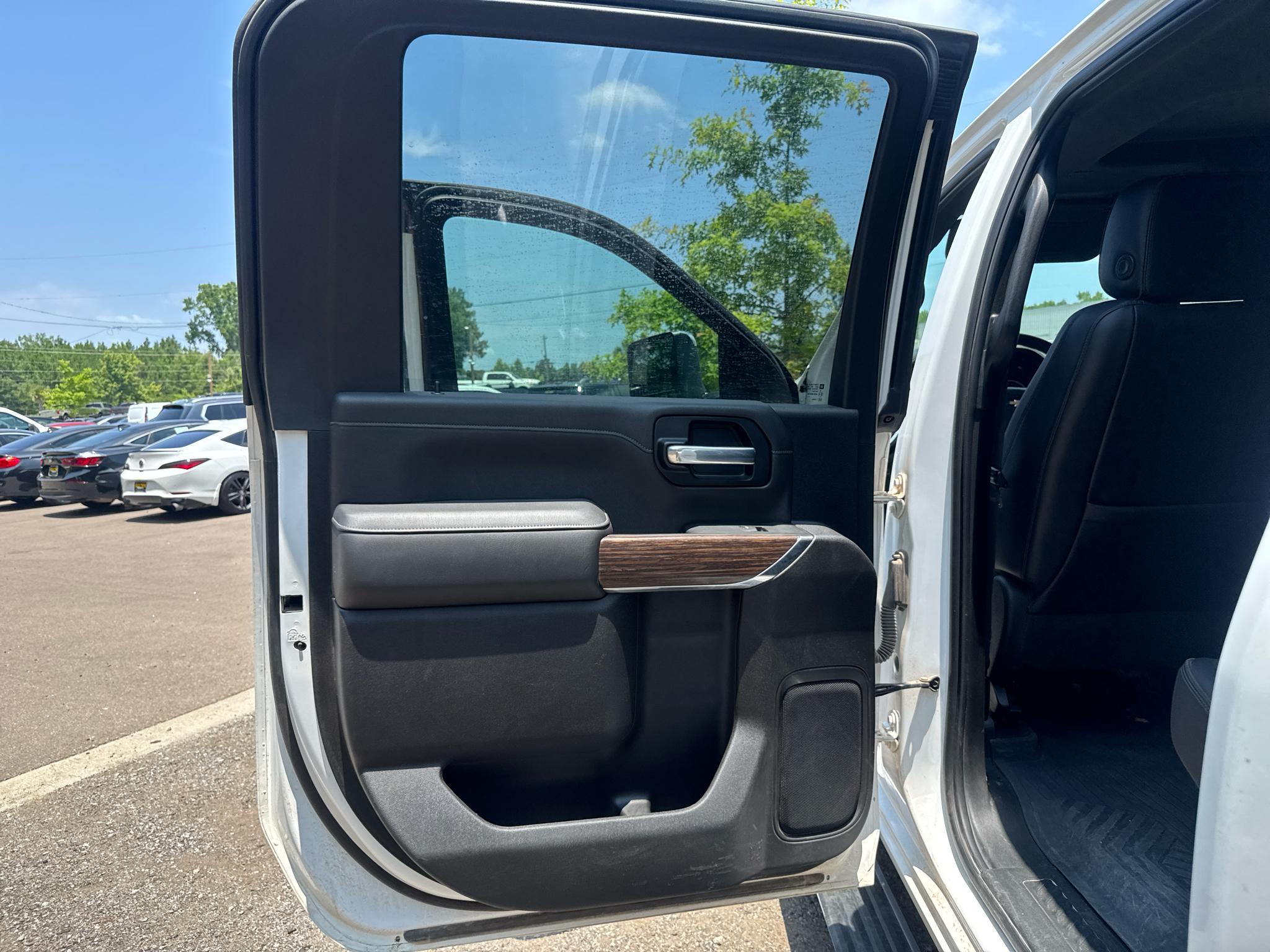 Chevrolet Silverado 2500HD 4WD Crew Cab 159" High Country 2022