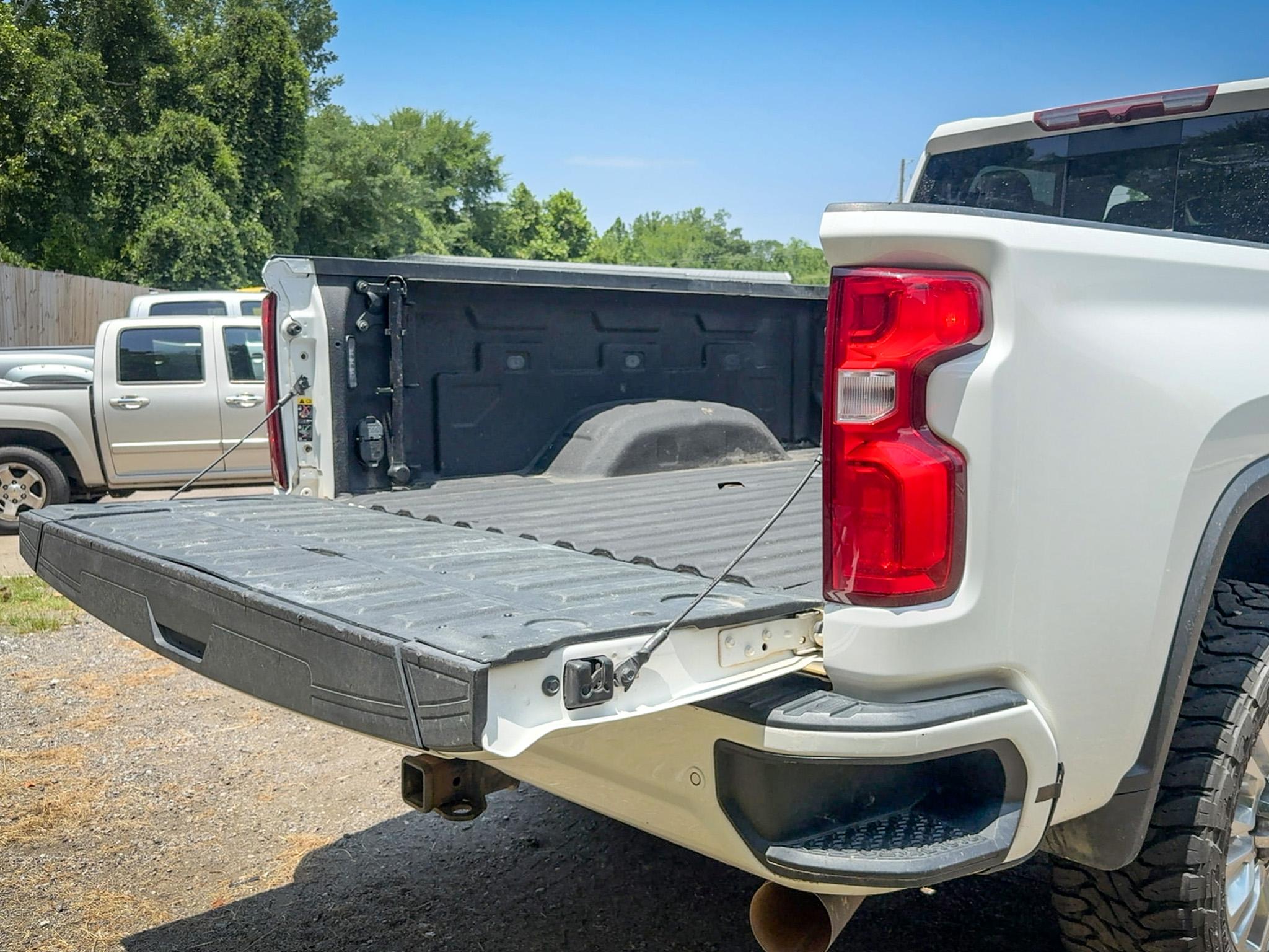 Chevrolet Silverado 2500HD 4WD Crew Cab 159" High Country 2022