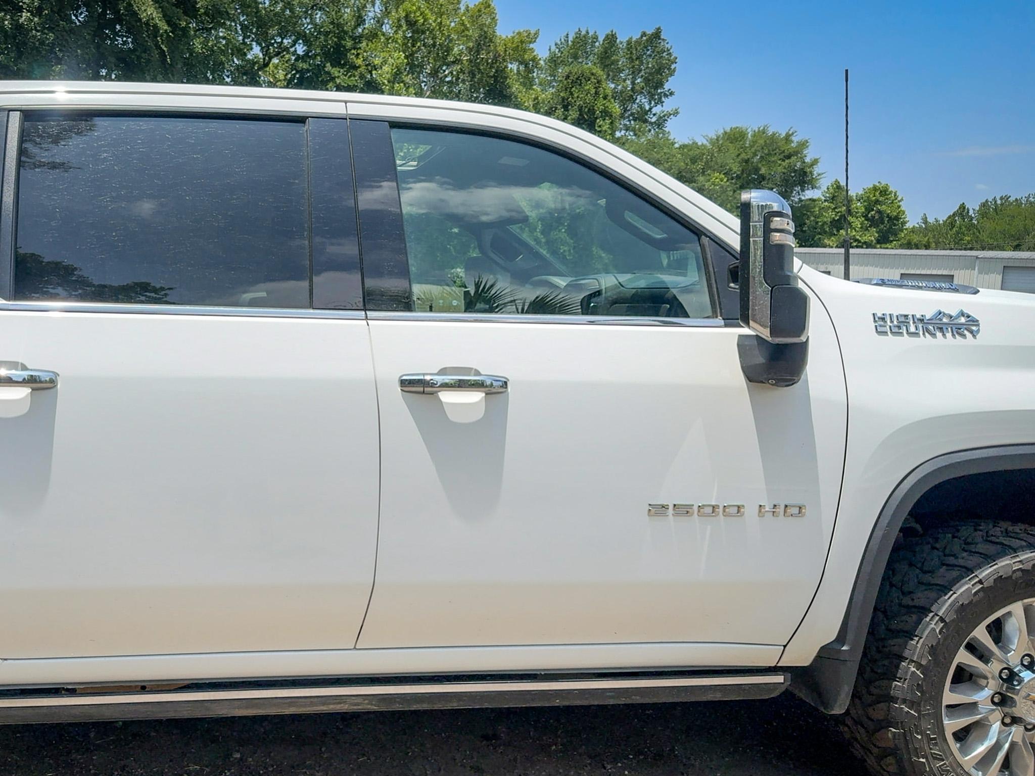 Chevrolet Silverado 2500HD 4WD Crew Cab 159" High Country 2022