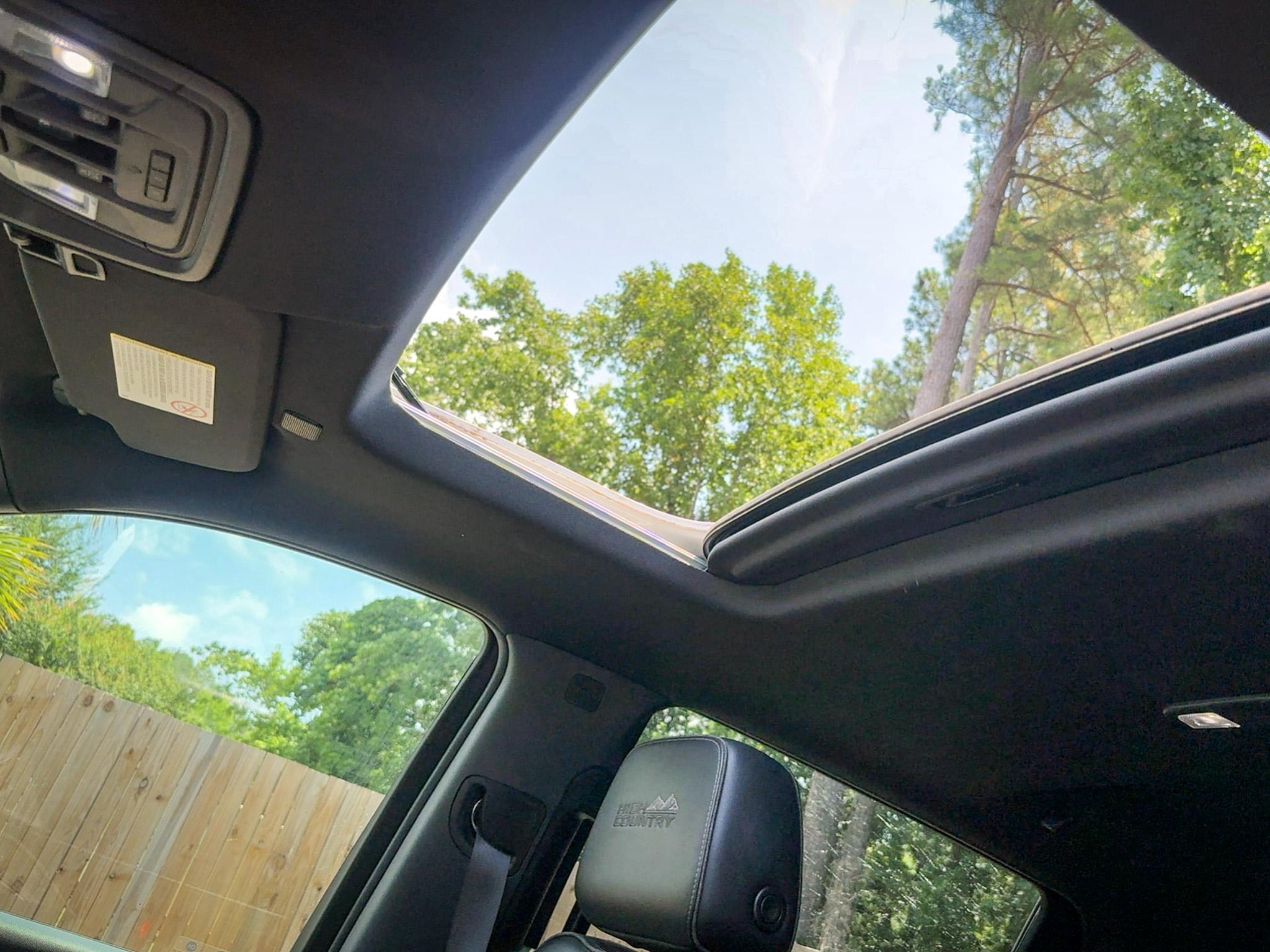 Chevrolet Silverado 2500HD 4WD Crew Cab 159" High Country 2022