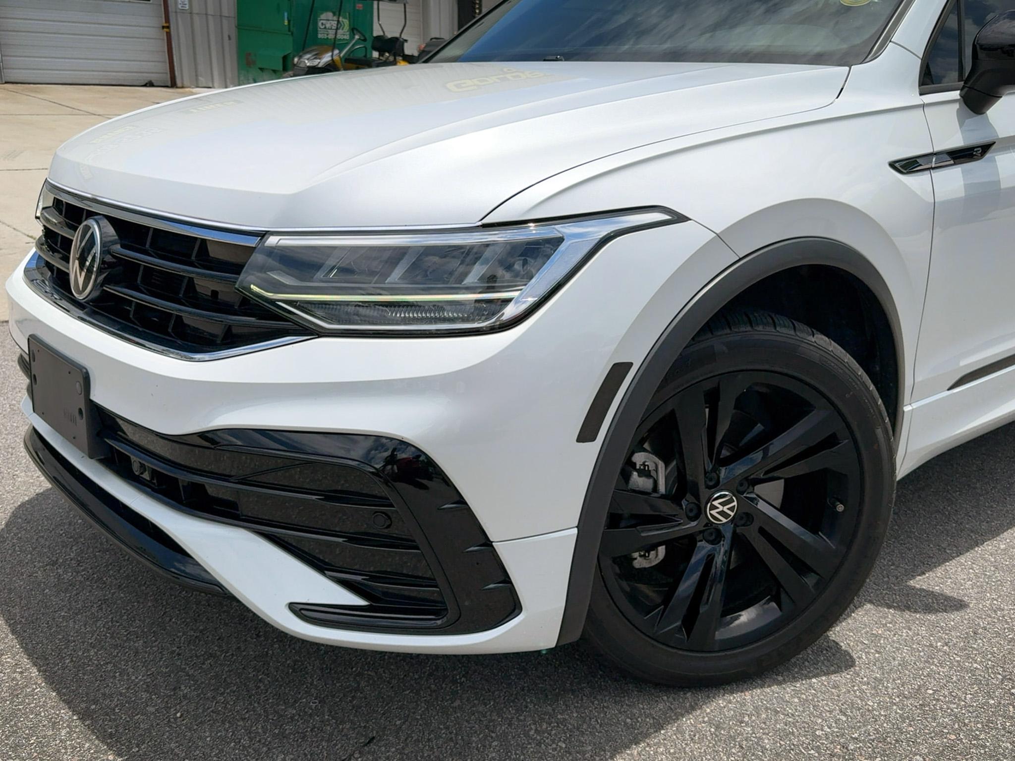 Volkswagen Tiguan 2.0T SE R-Line Black FWD 2023