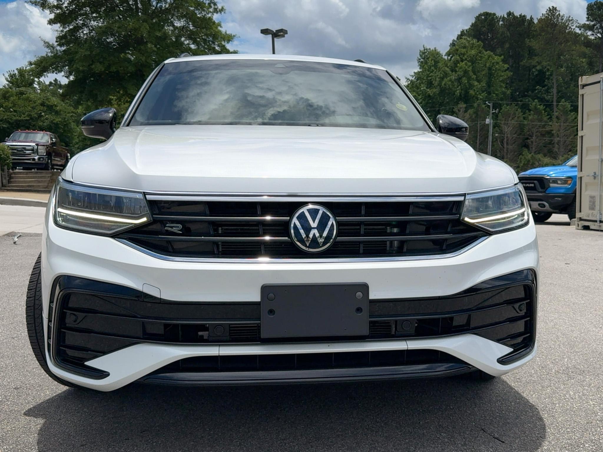 Volkswagen Tiguan 2.0T SE R-Line Black FWD 2023