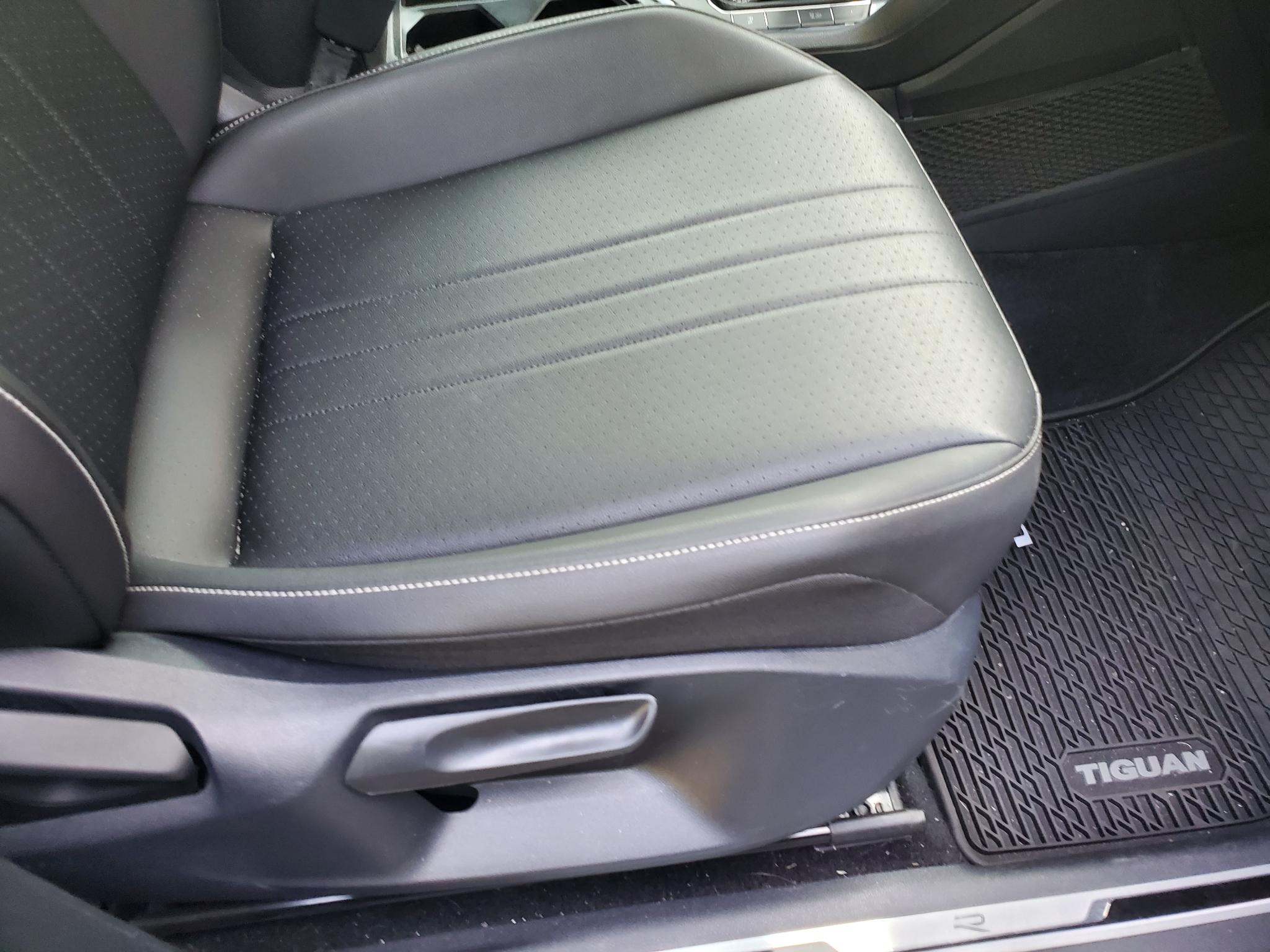 Volkswagen Tiguan 2.0T SE R-Line Black FWD 2023