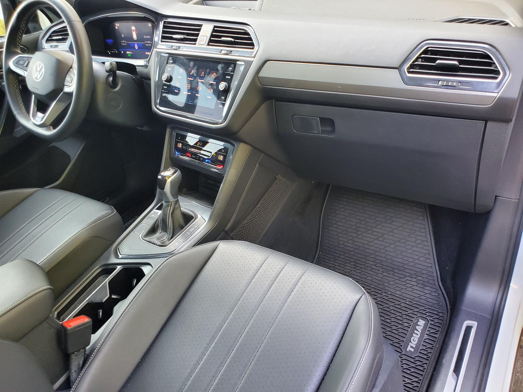Volkswagen Tiguan 2.0T SE R-Line Black FWD 2023