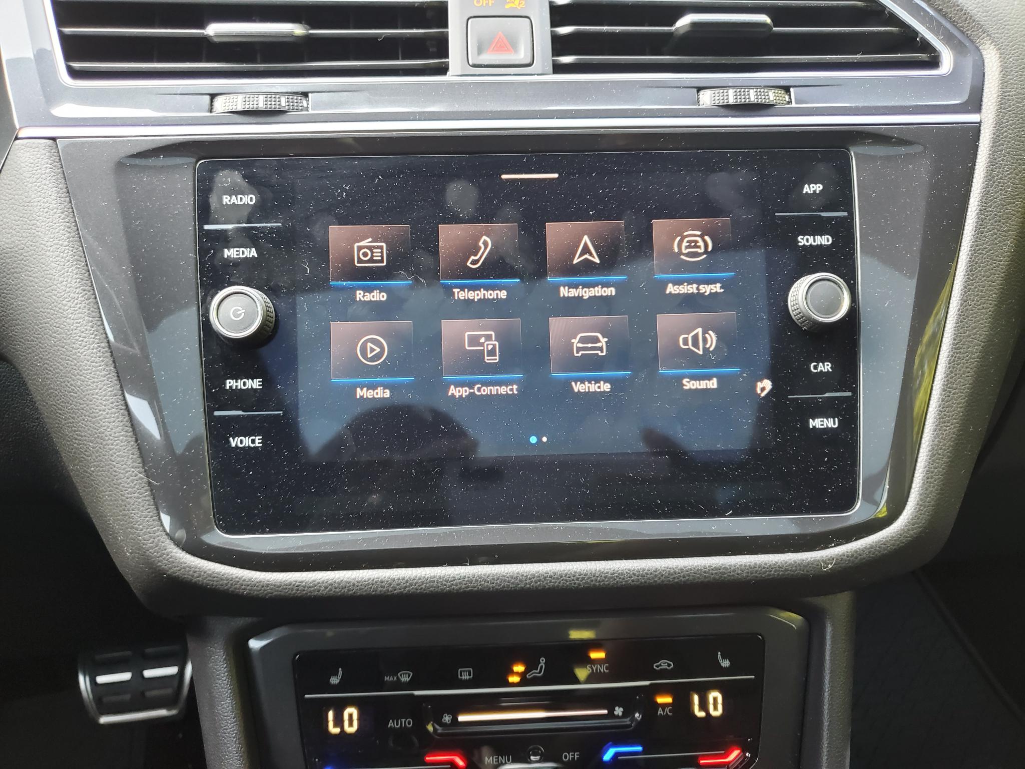 Volkswagen Tiguan 2.0T SE R-Line Black FWD 2023