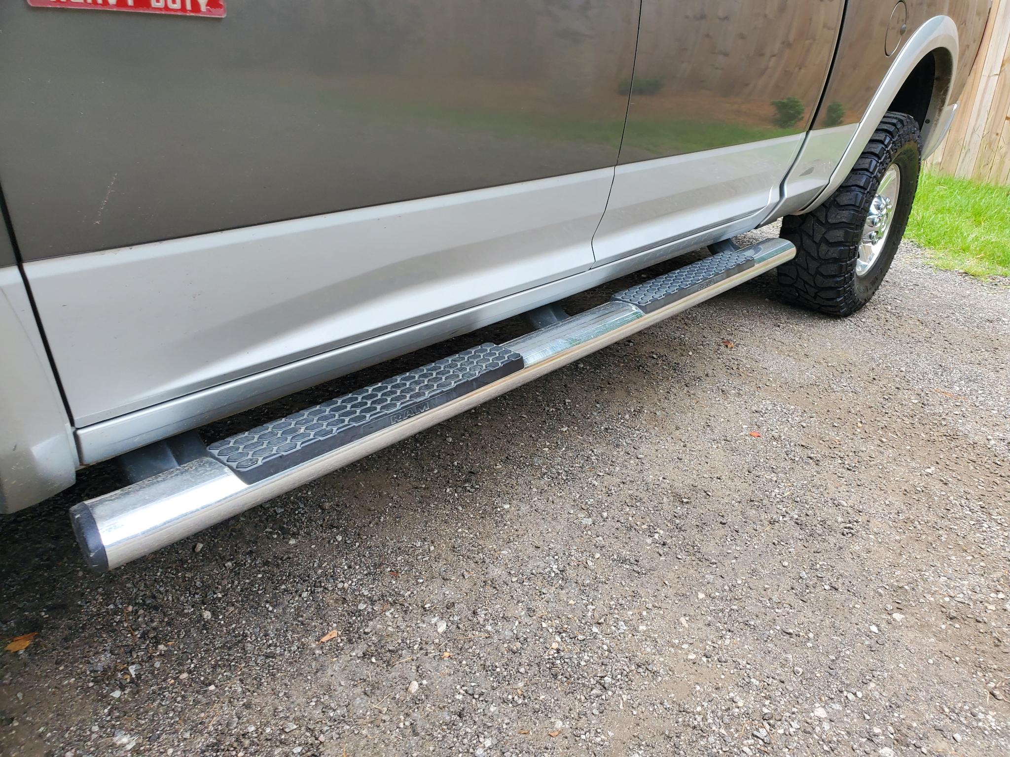 RAM 2500 4WD Crew Cab 149" Laramie 2012