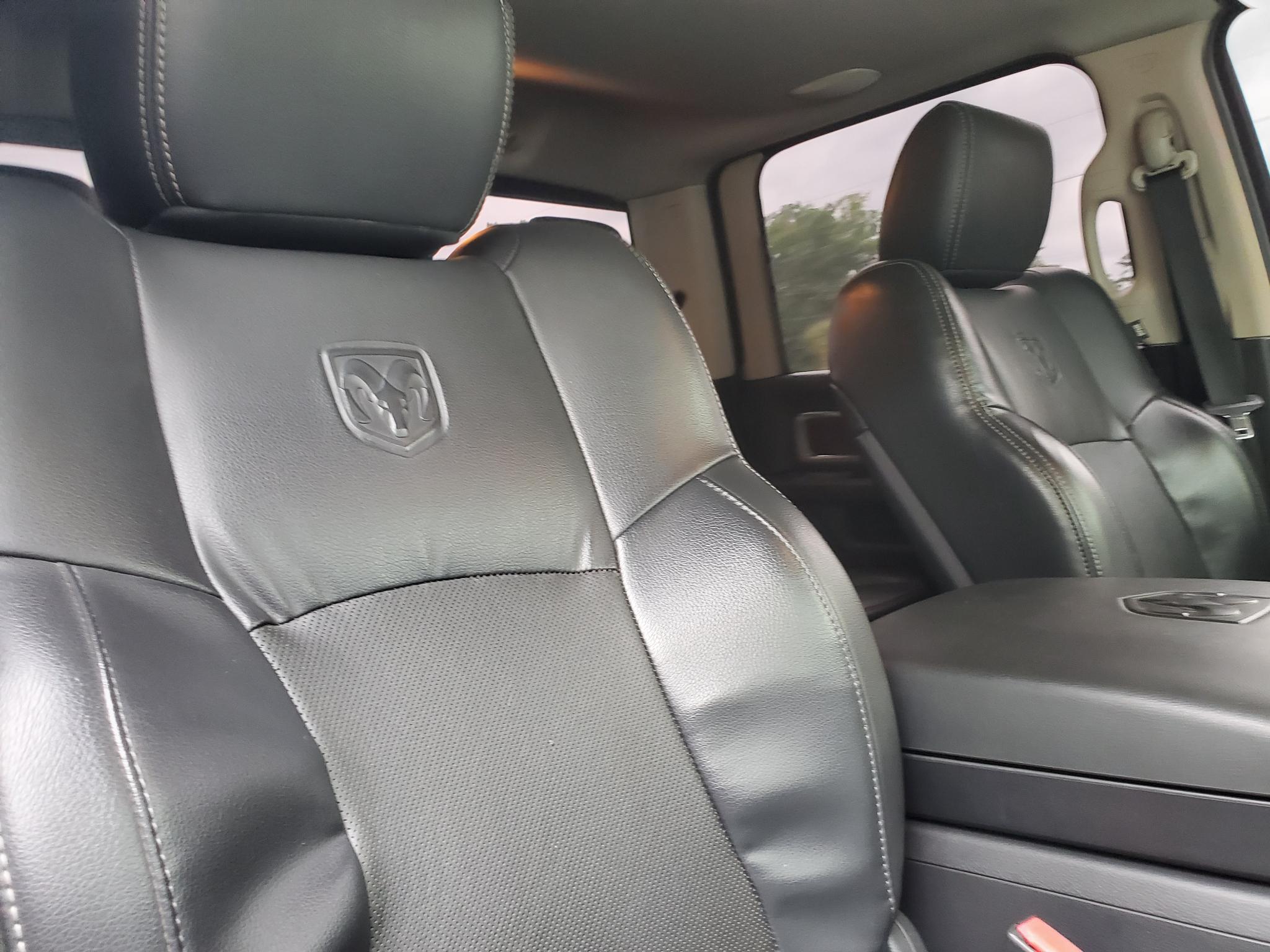 RAM 2500 4WD Crew Cab 149" Laramie 2012