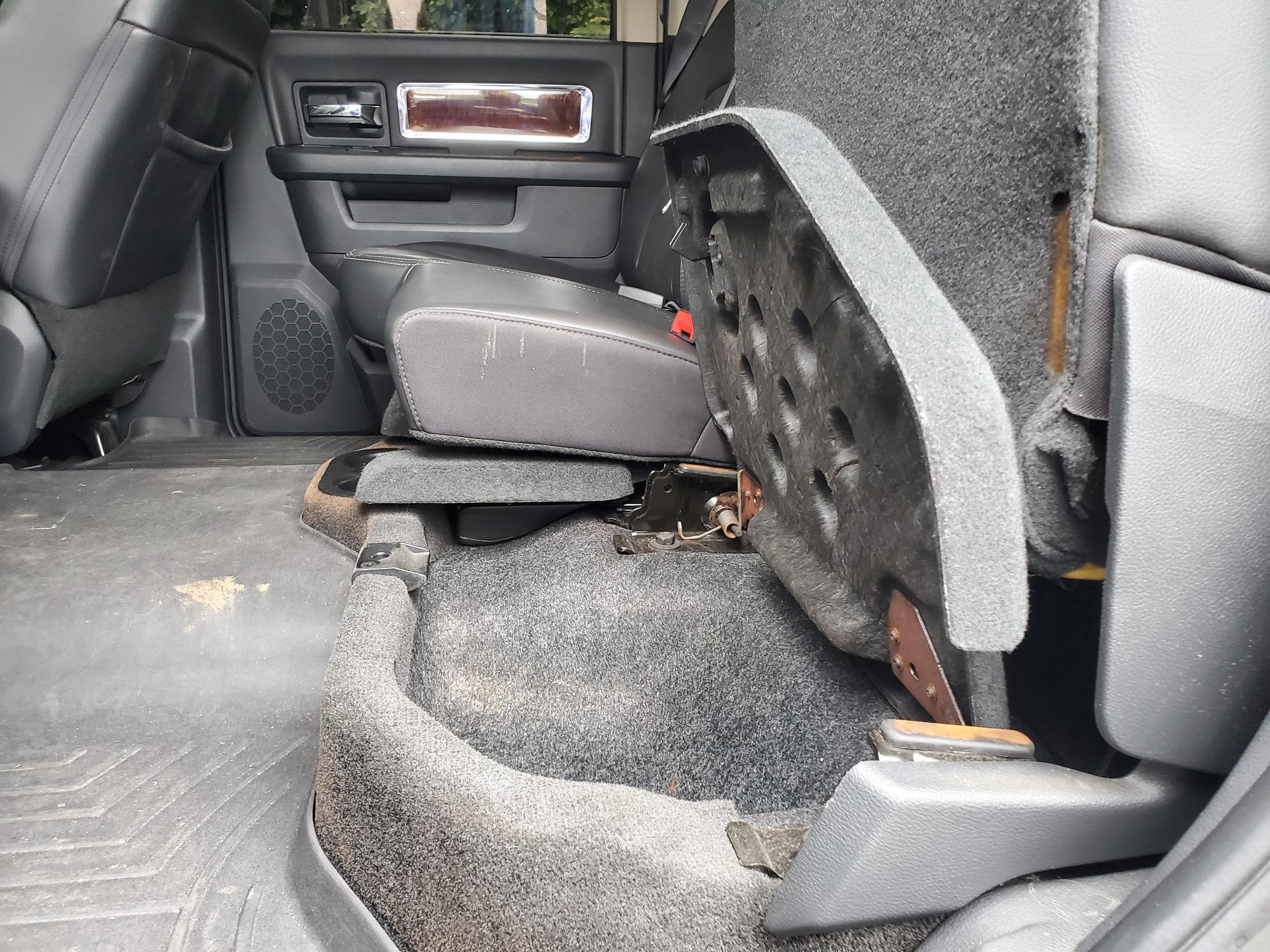 RAM 2500 4WD Crew Cab 149" Laramie 2012