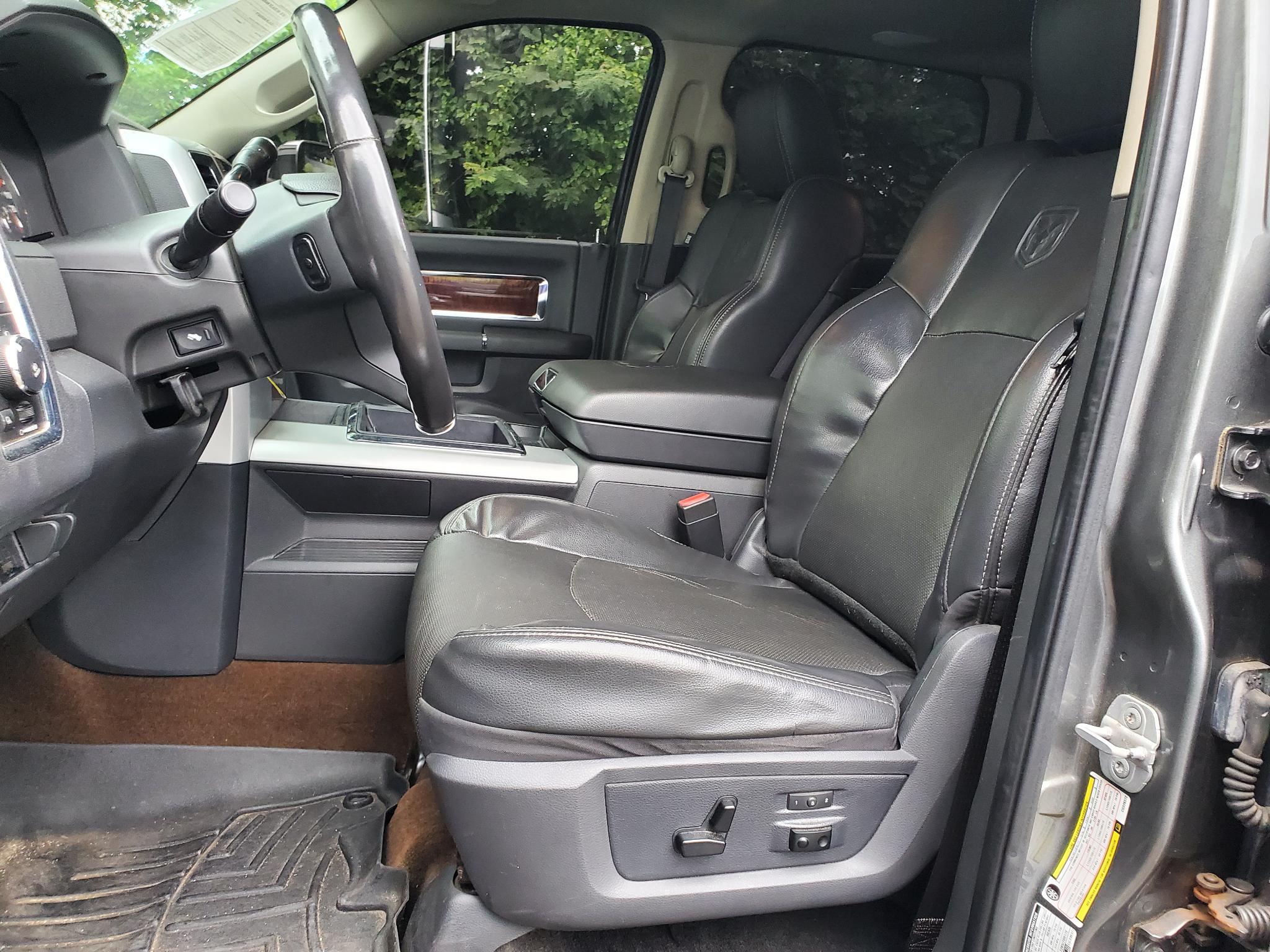 RAM 2500 4WD Crew Cab 149" Laramie 2012