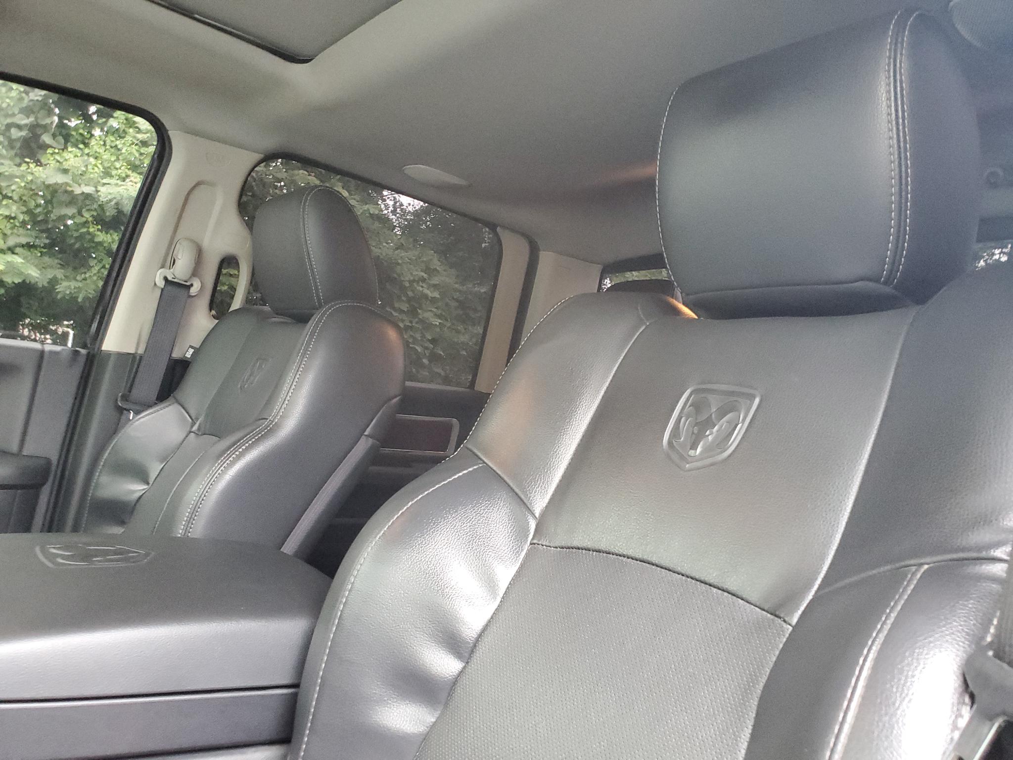 RAM 2500 4WD Crew Cab 149" Laramie 2012