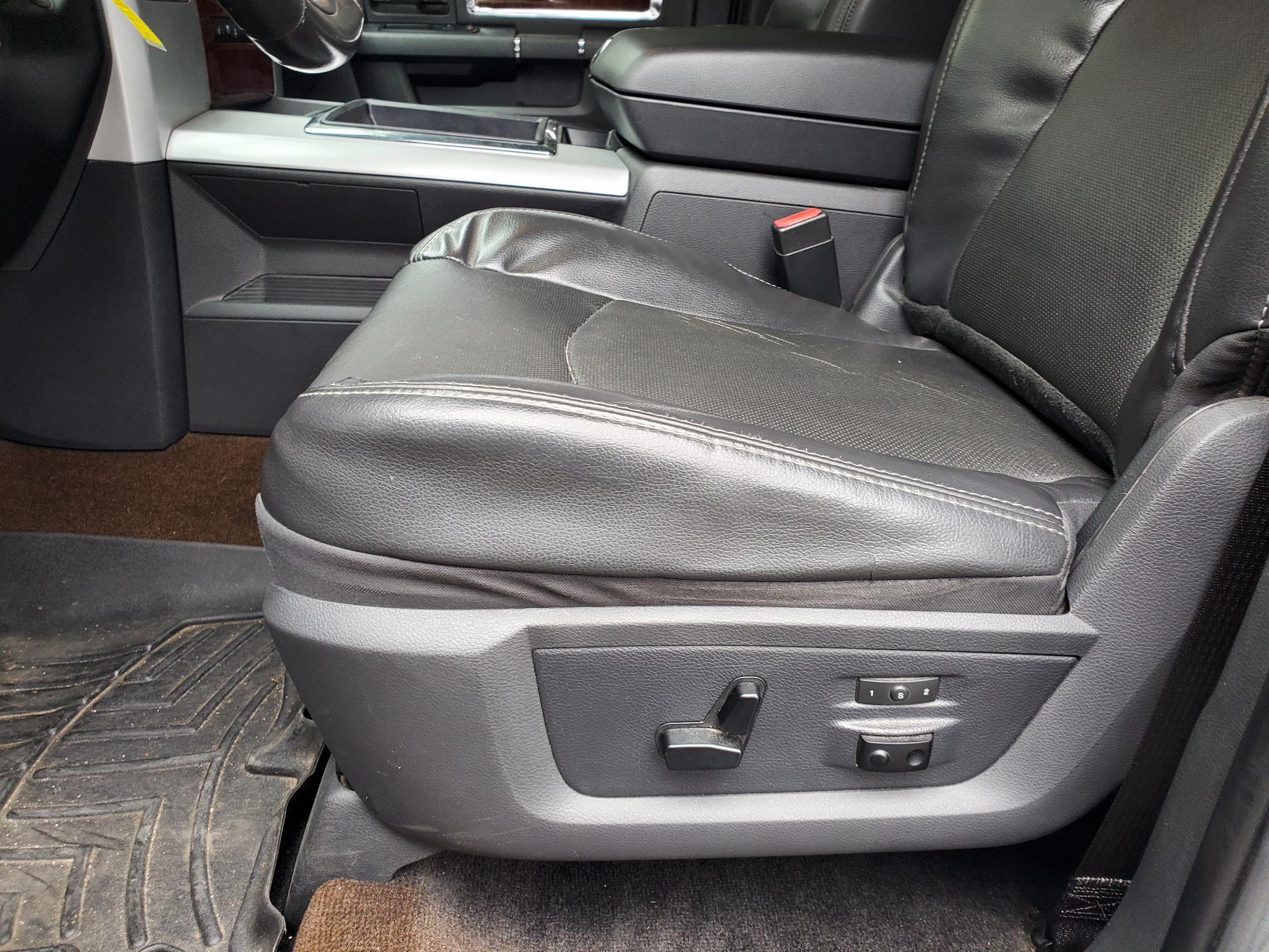 RAM 2500 4WD Crew Cab 149" Laramie 2012