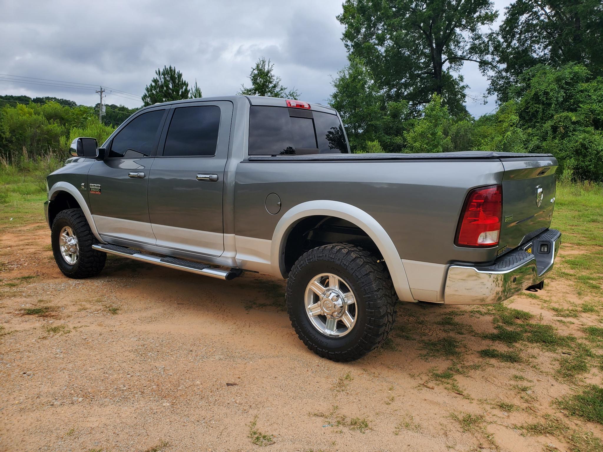 RAM 2500 4WD Crew Cab 149" Laramie 2012