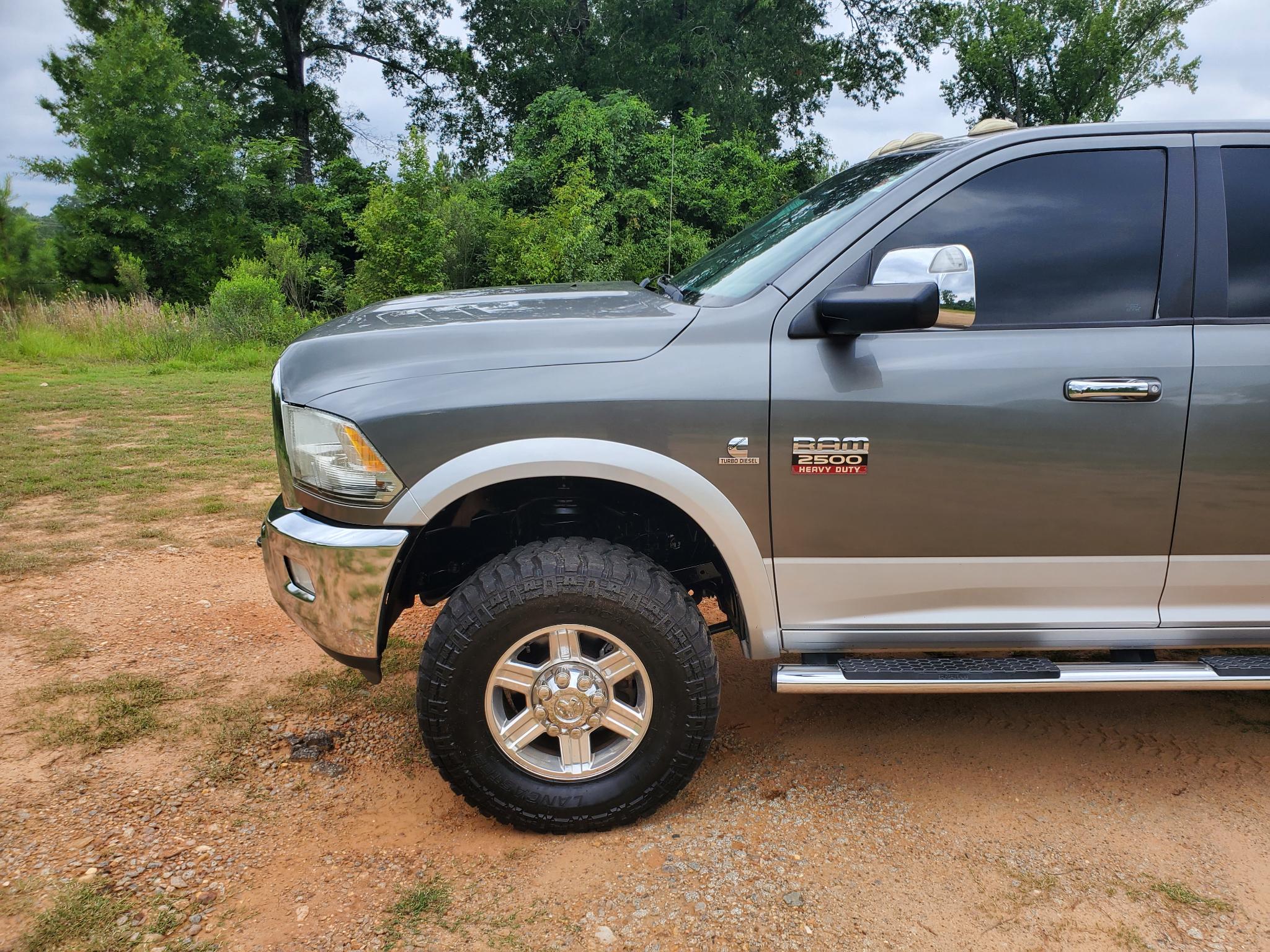 RAM 2500 4WD Crew Cab 149" Laramie 2012