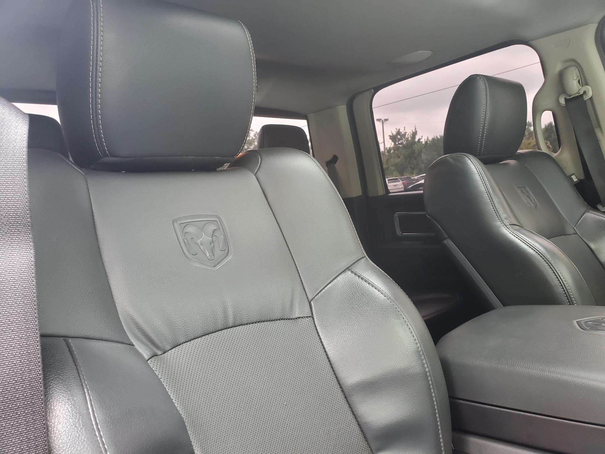 RAM 2500 4WD Crew Cab 149" Laramie 2012